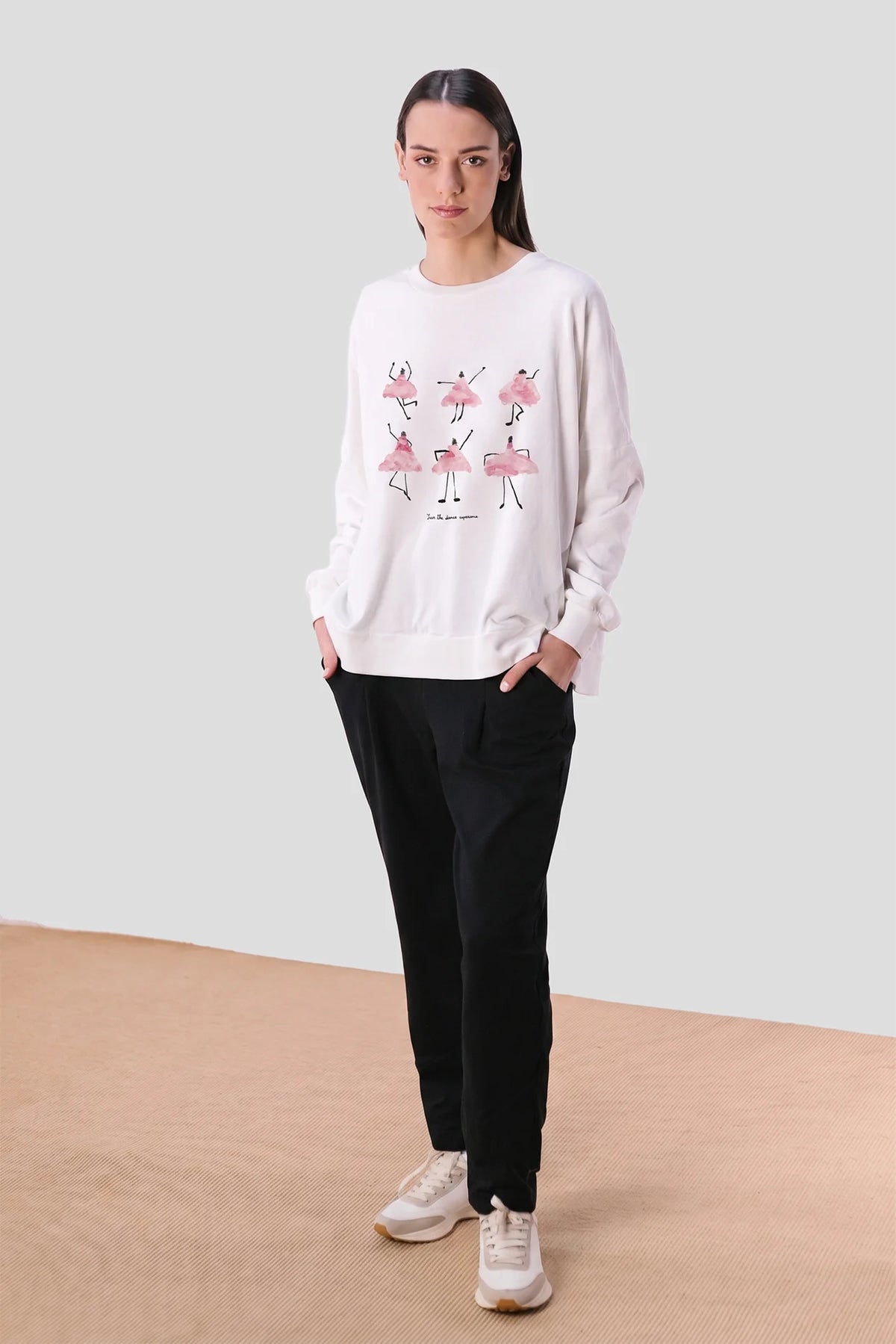 pan femme sweat danseuses en coton blanc casse et rose sudadera cruda bailarin