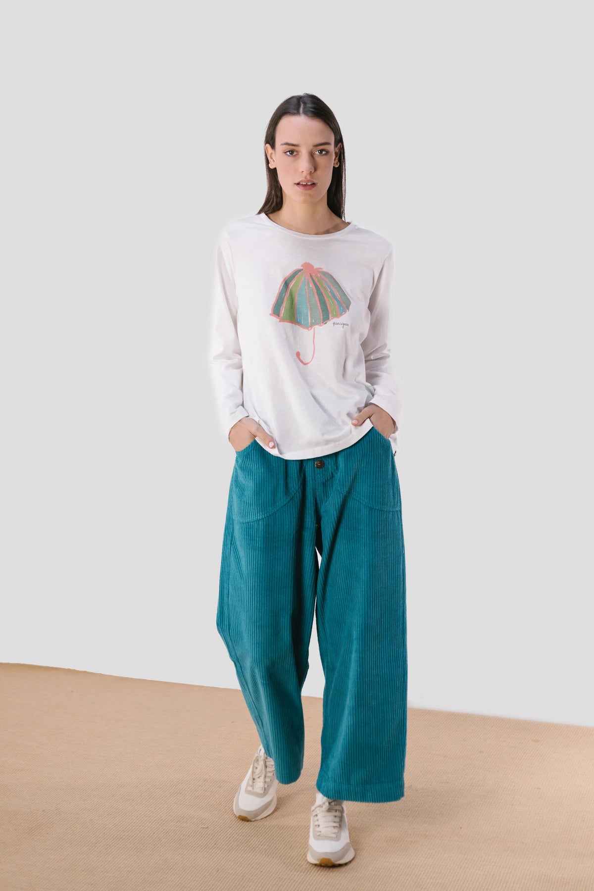 pan femme tee shirt parapluie a manches longues en coton bio blanc et multicolor