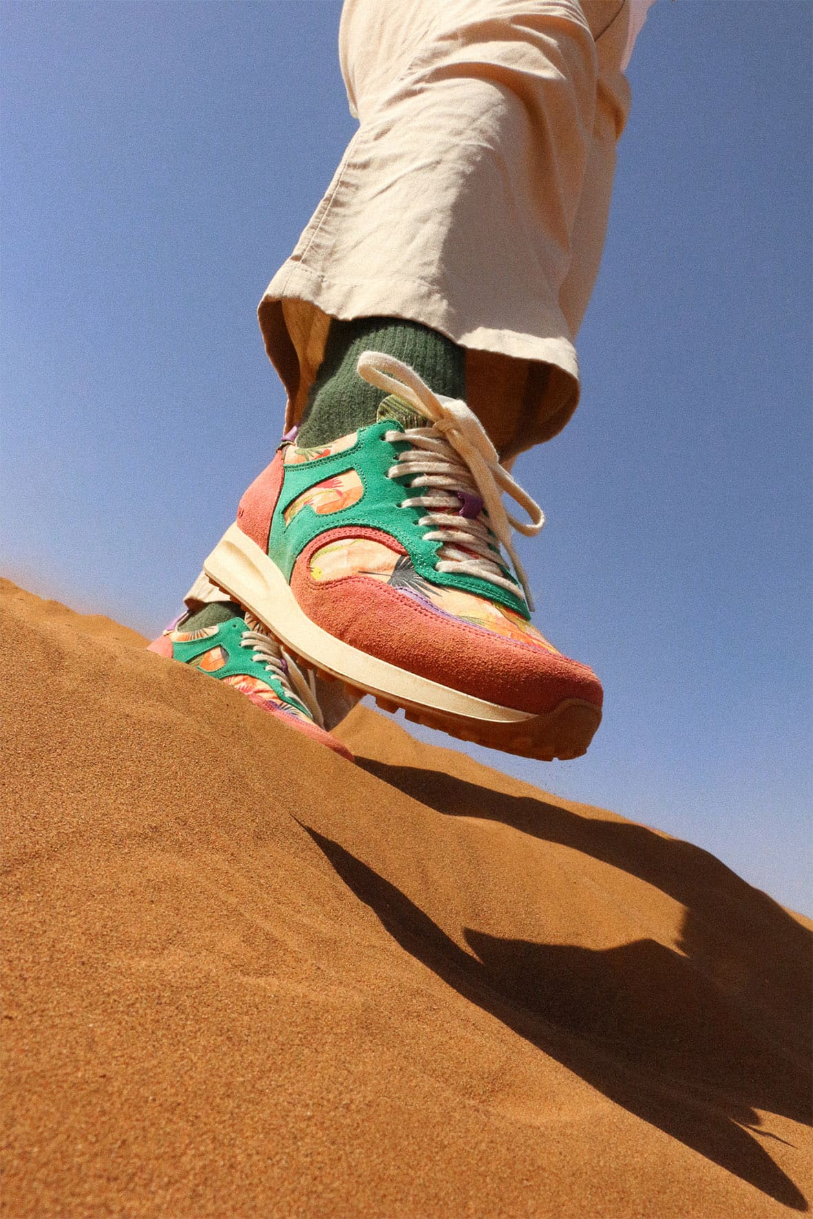 Baskets en wax arusha corail · rose et vert