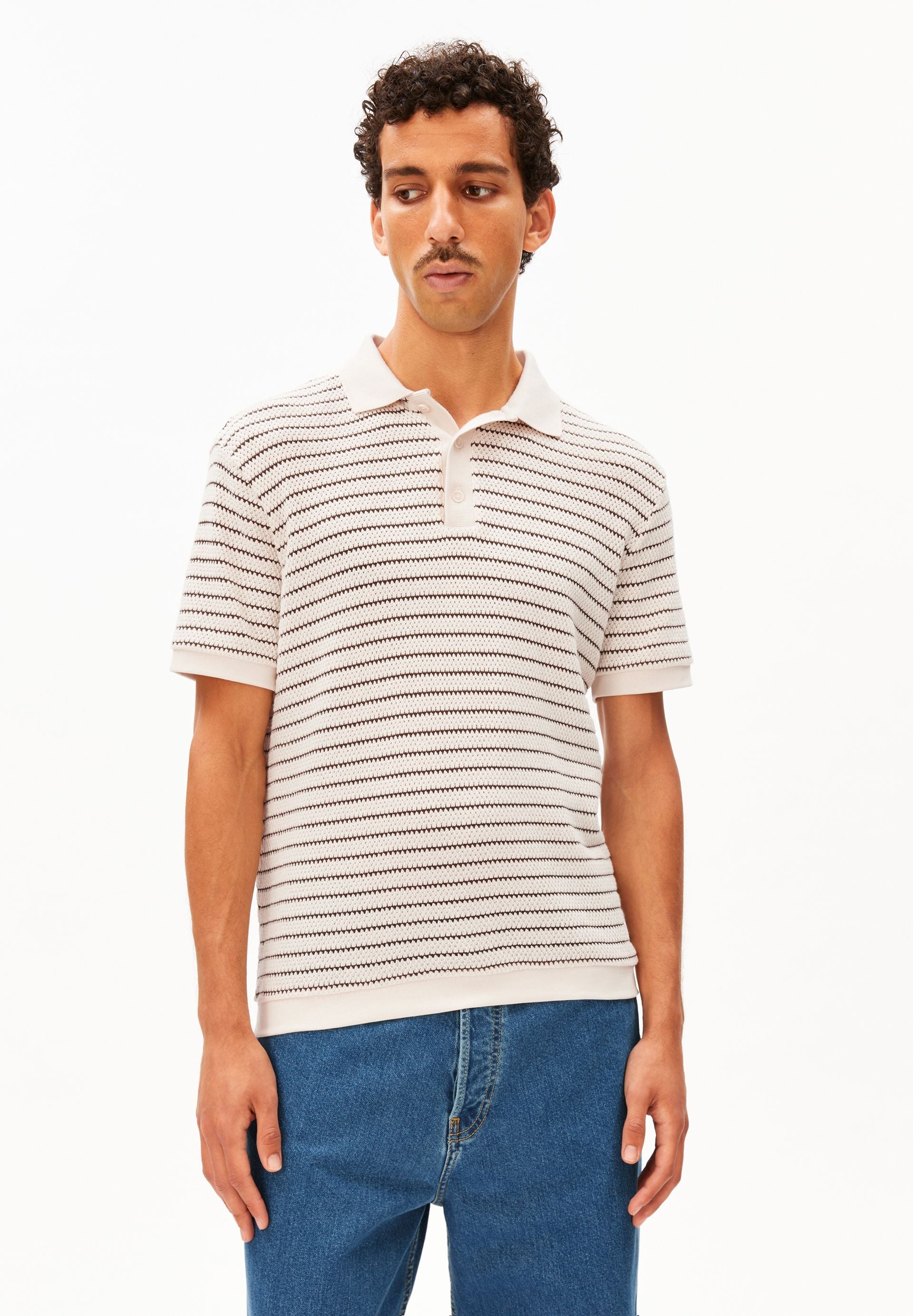 polo maille ray en coton bio maario knitted crme ray beige armedangels homme polo raye coton bio beige l armoire poethique 1