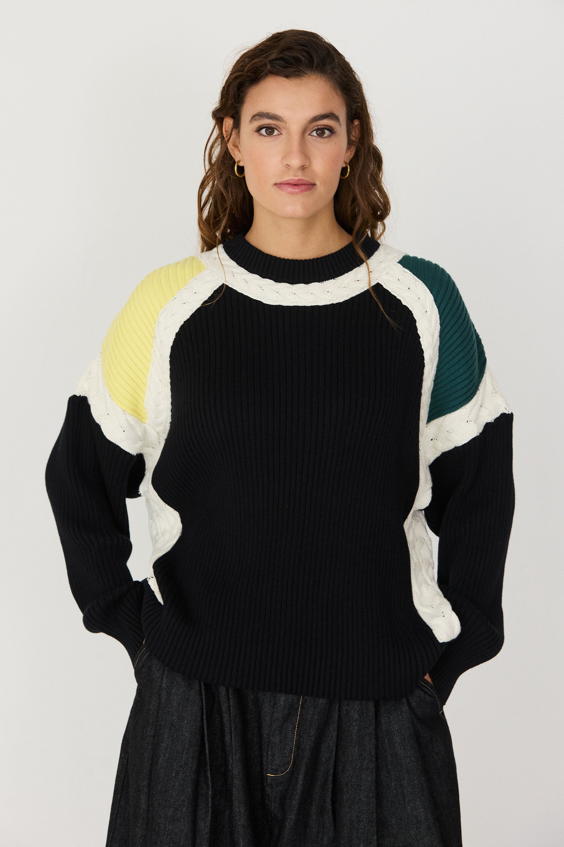 pull en coton bio ihure noir vert et jaune skfk femme pull ihure coton bio noir vert jaune l armoire poethique 1