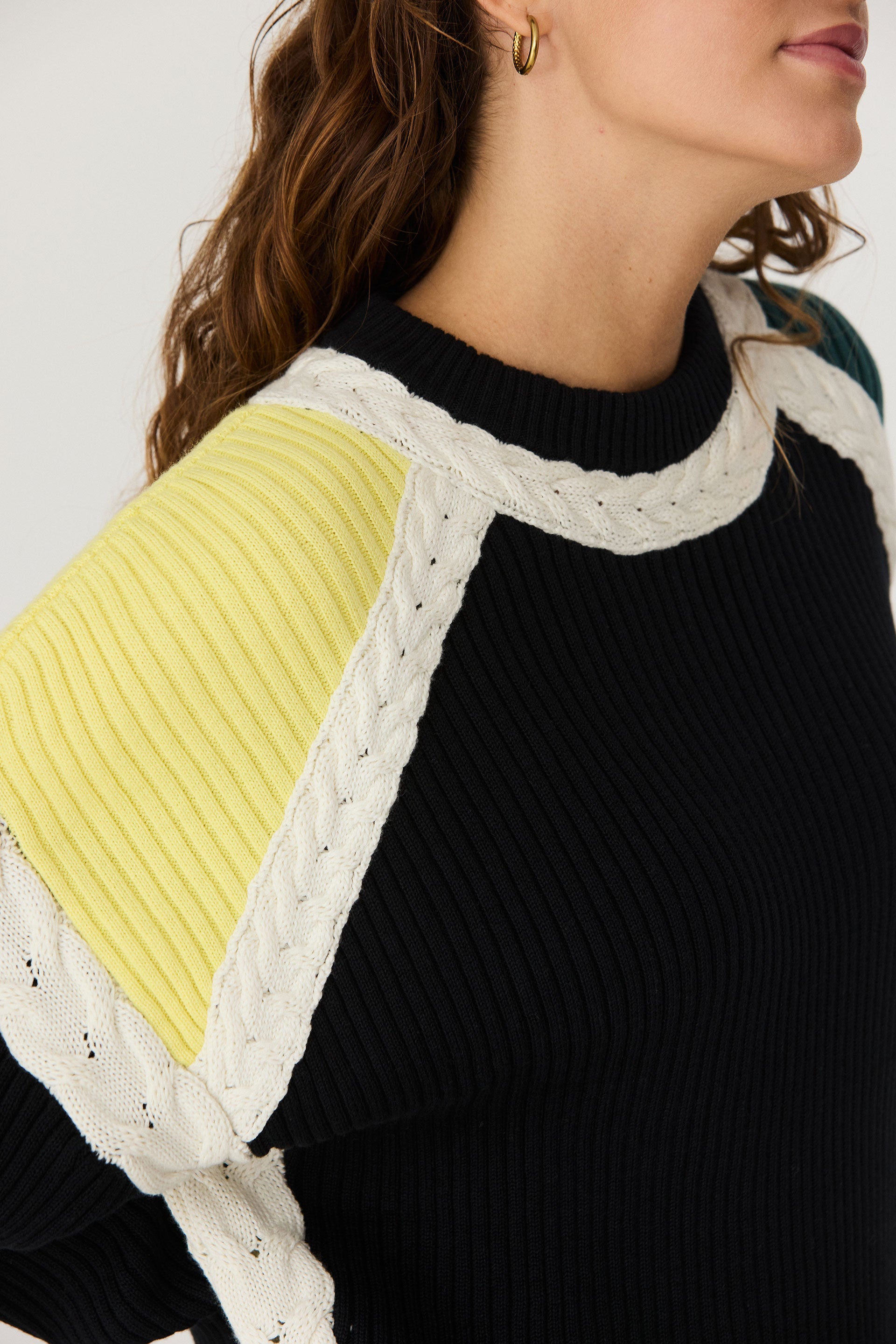 pull en coton bio ihure noir vert et jaune skfk femme pull ihure coton bio noir vert jaune l armoire poethique 3