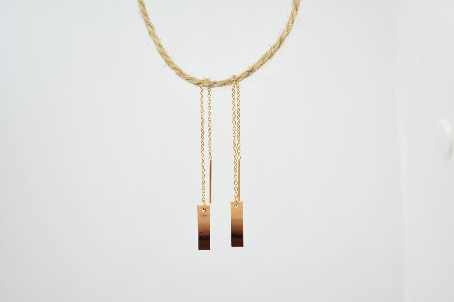 racines femme boucles oreille chainettes barre palissandre l armoire poethique 2