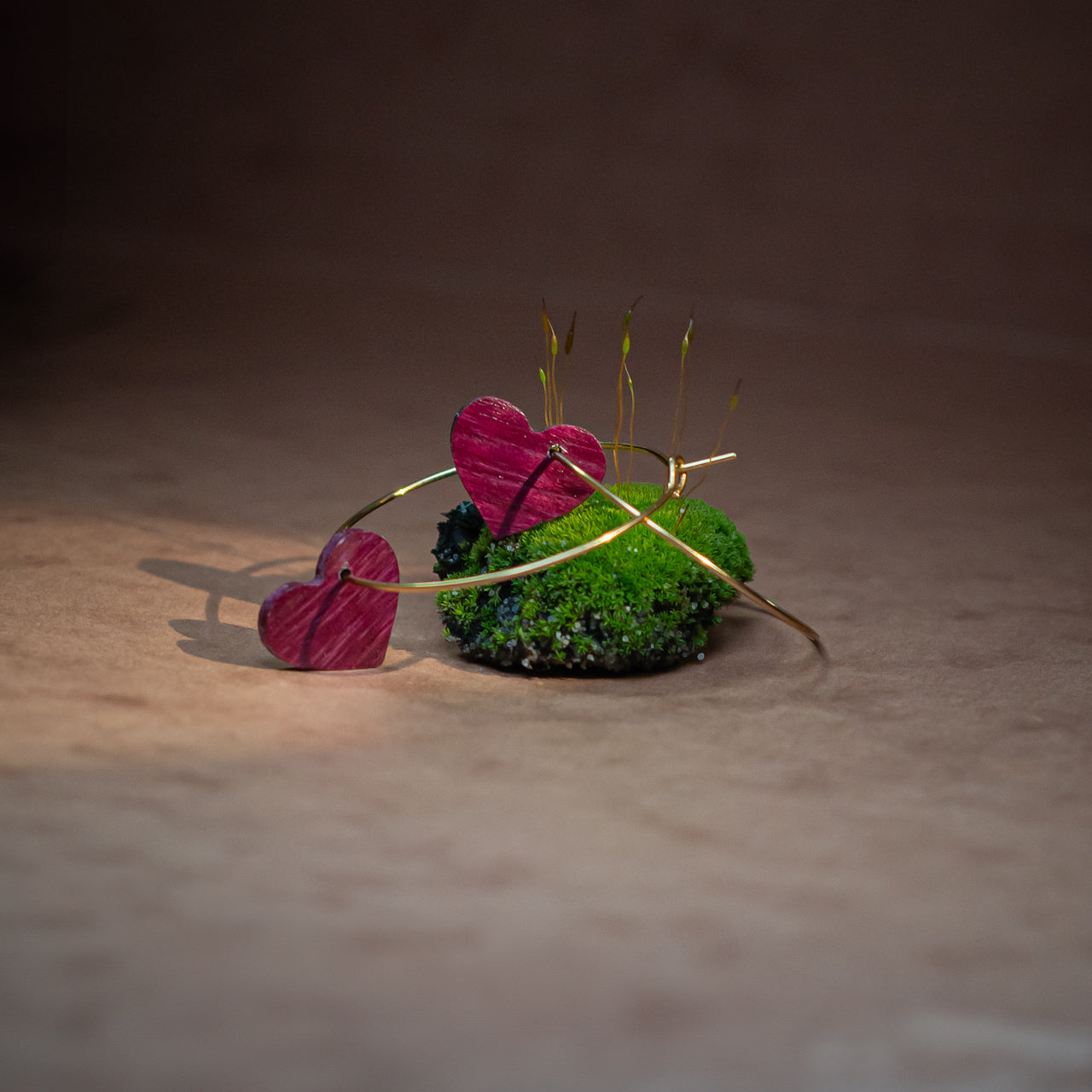 racines femme boucles oreille creoles coeur amarante l armoire poethique