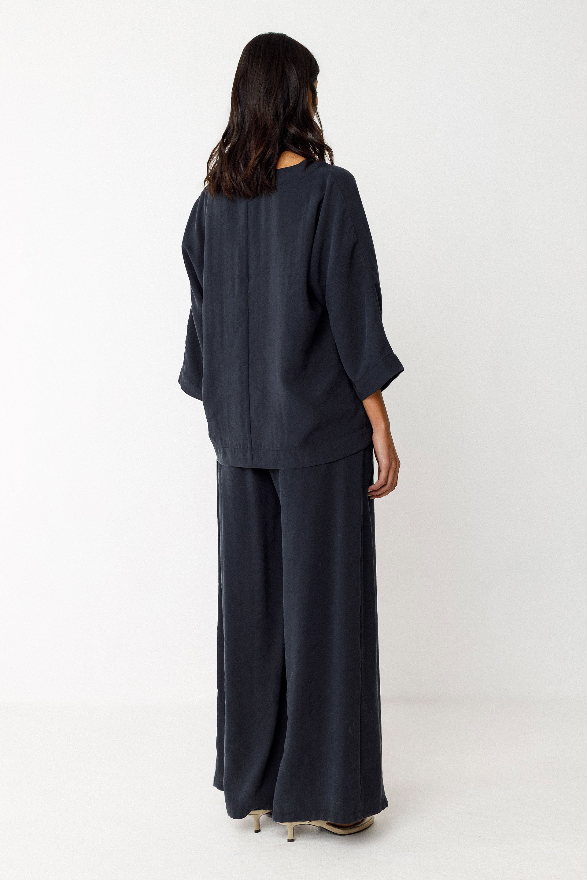 skfk femme blouse balen noir modal tencel l armoire poethique 4