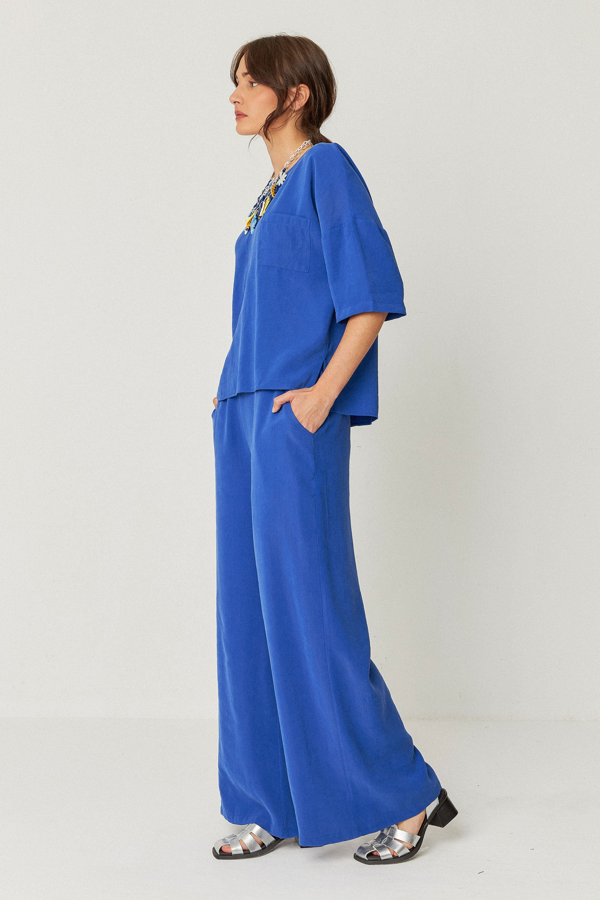 skfk femme blouse maitia bleu modal l armoire poethique 2