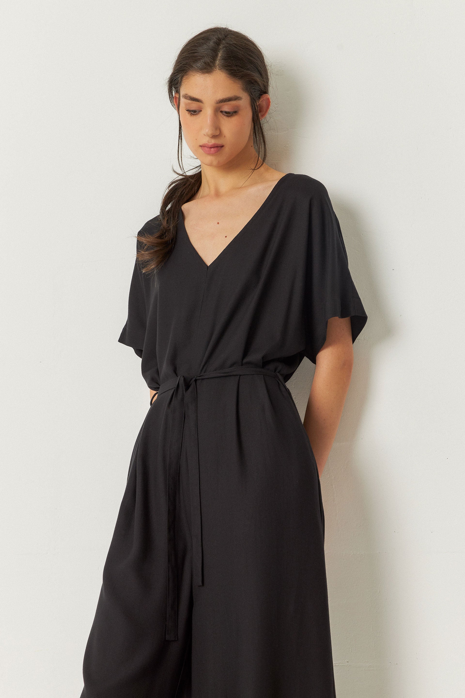 skfk femme combinaison kaie noir lenzing ecovero l armoire poethique  1