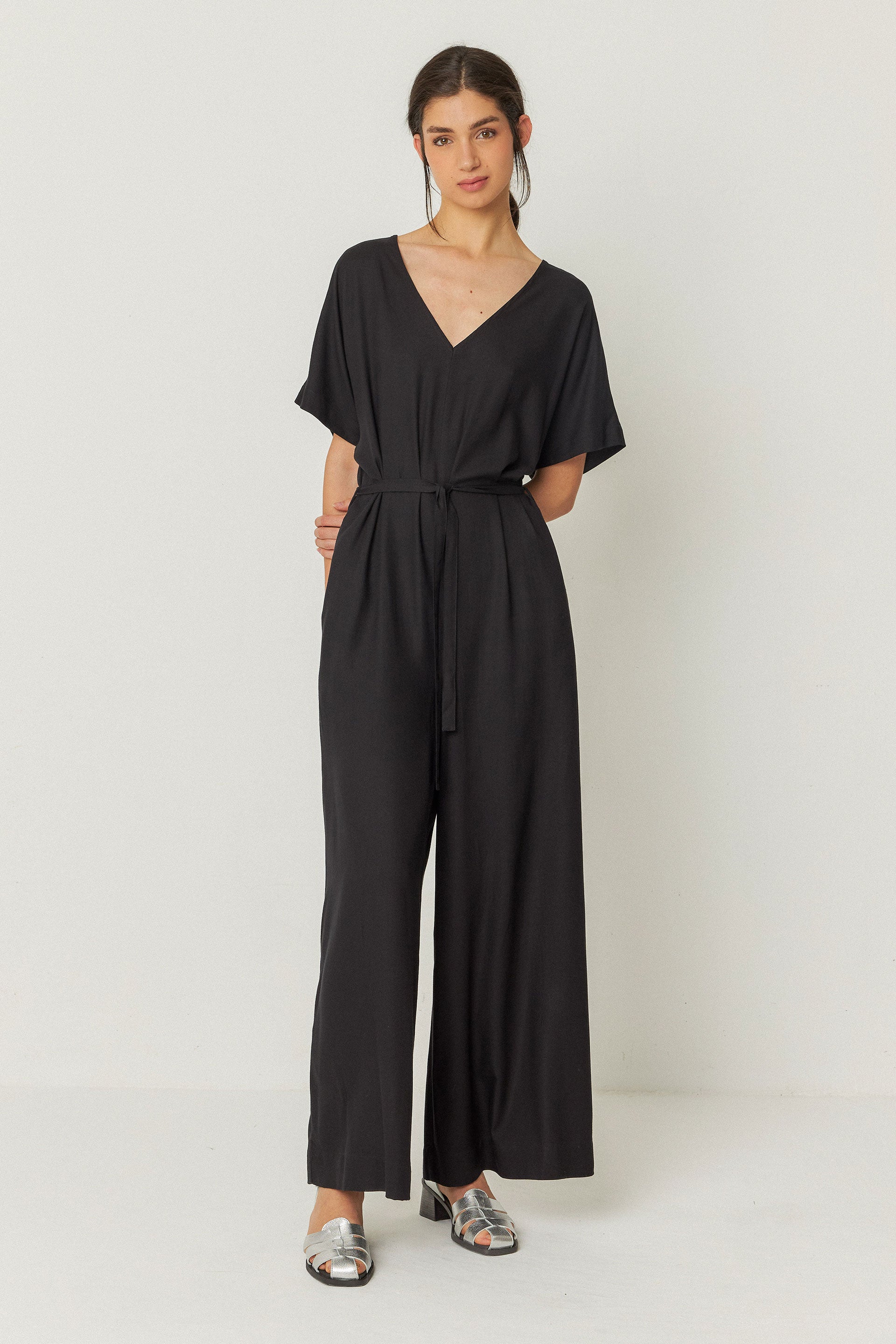 skfk femme combinaison kaie noir lenzing ecovero l armoire poethique  2