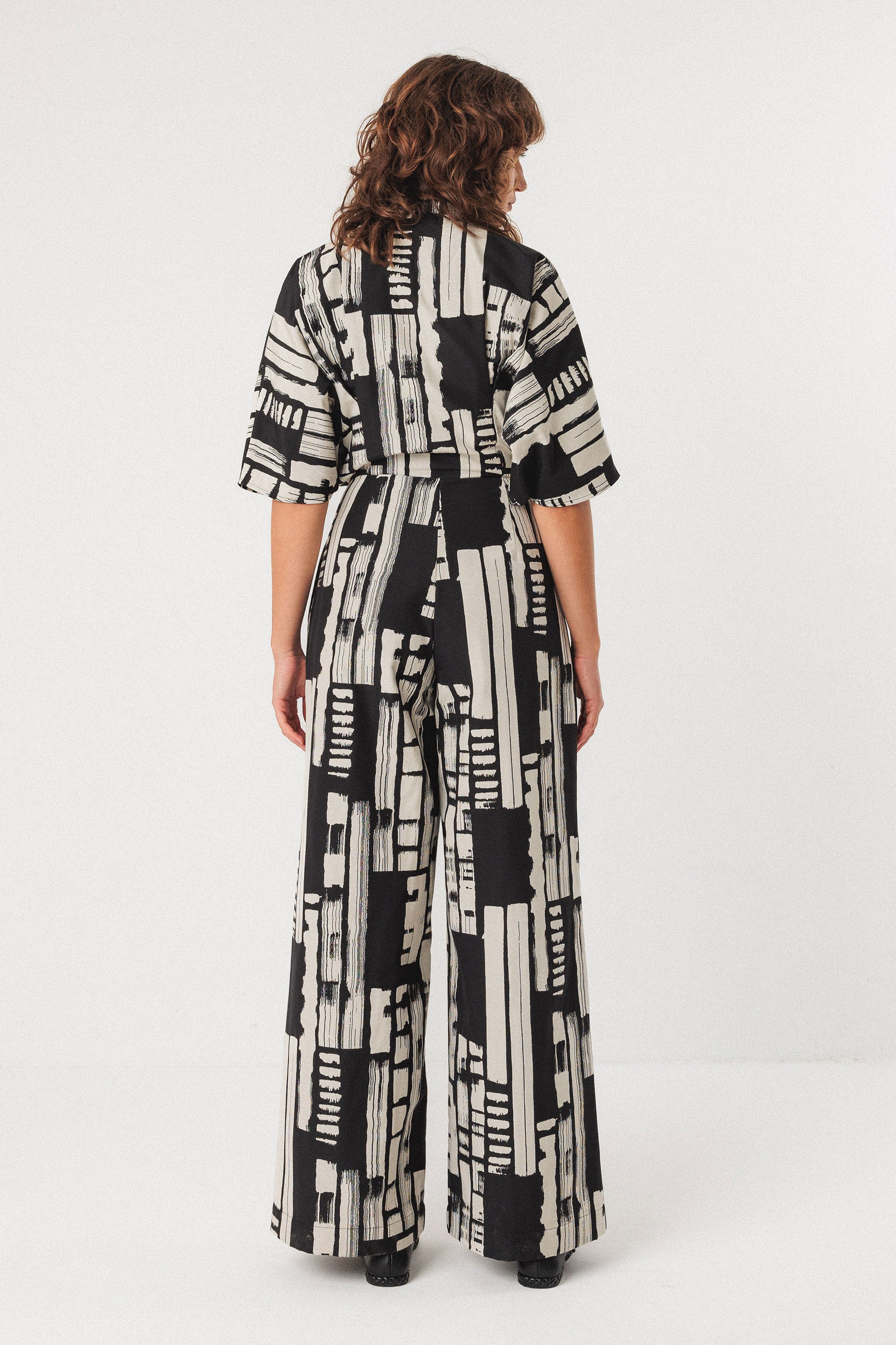 skfk femme combinaison siloe lorea big brush coton bio noir blanc l armoire poethique  3