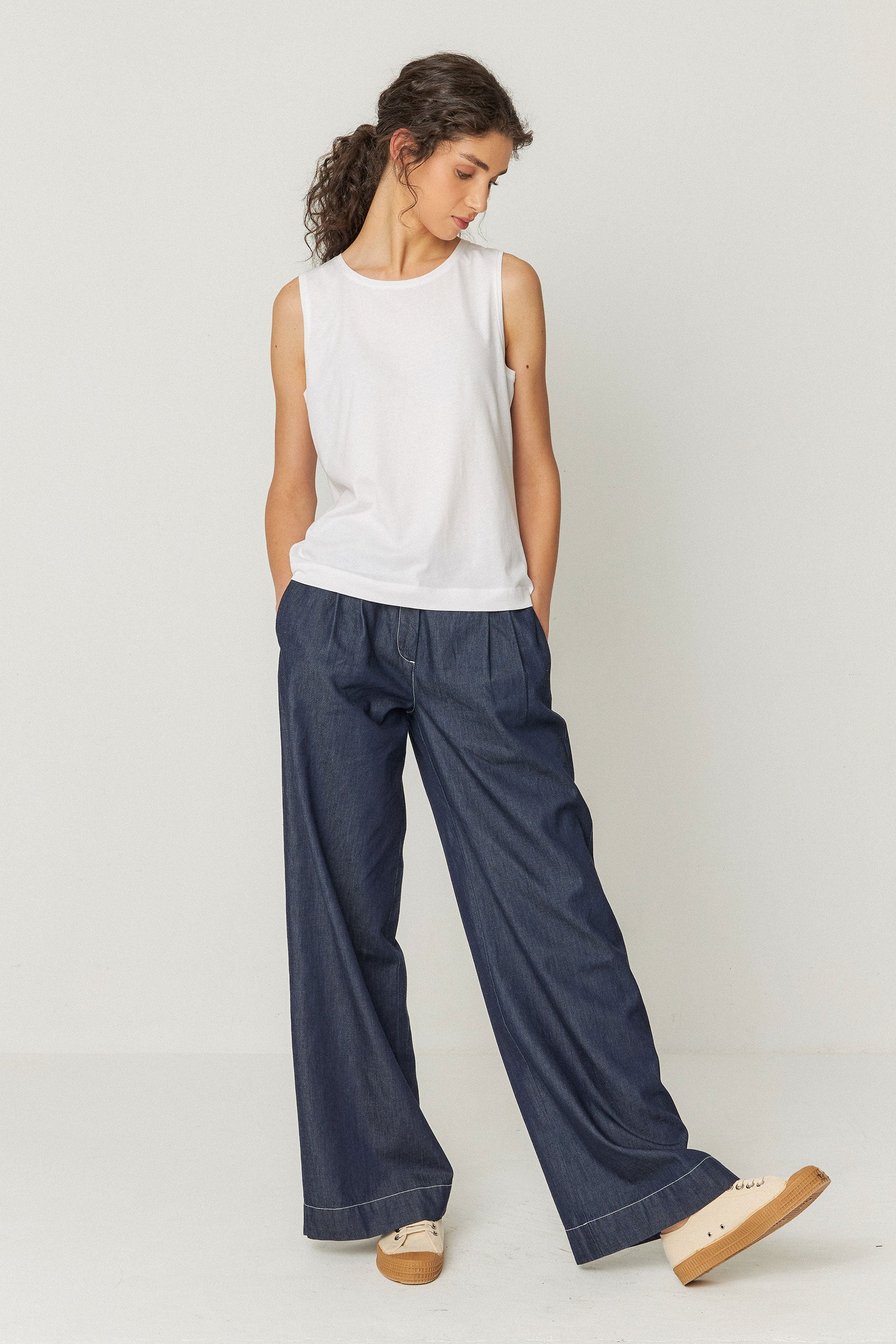 skfk femme debardeur zuntz 2 blanc coton bio l armoire poethique  3