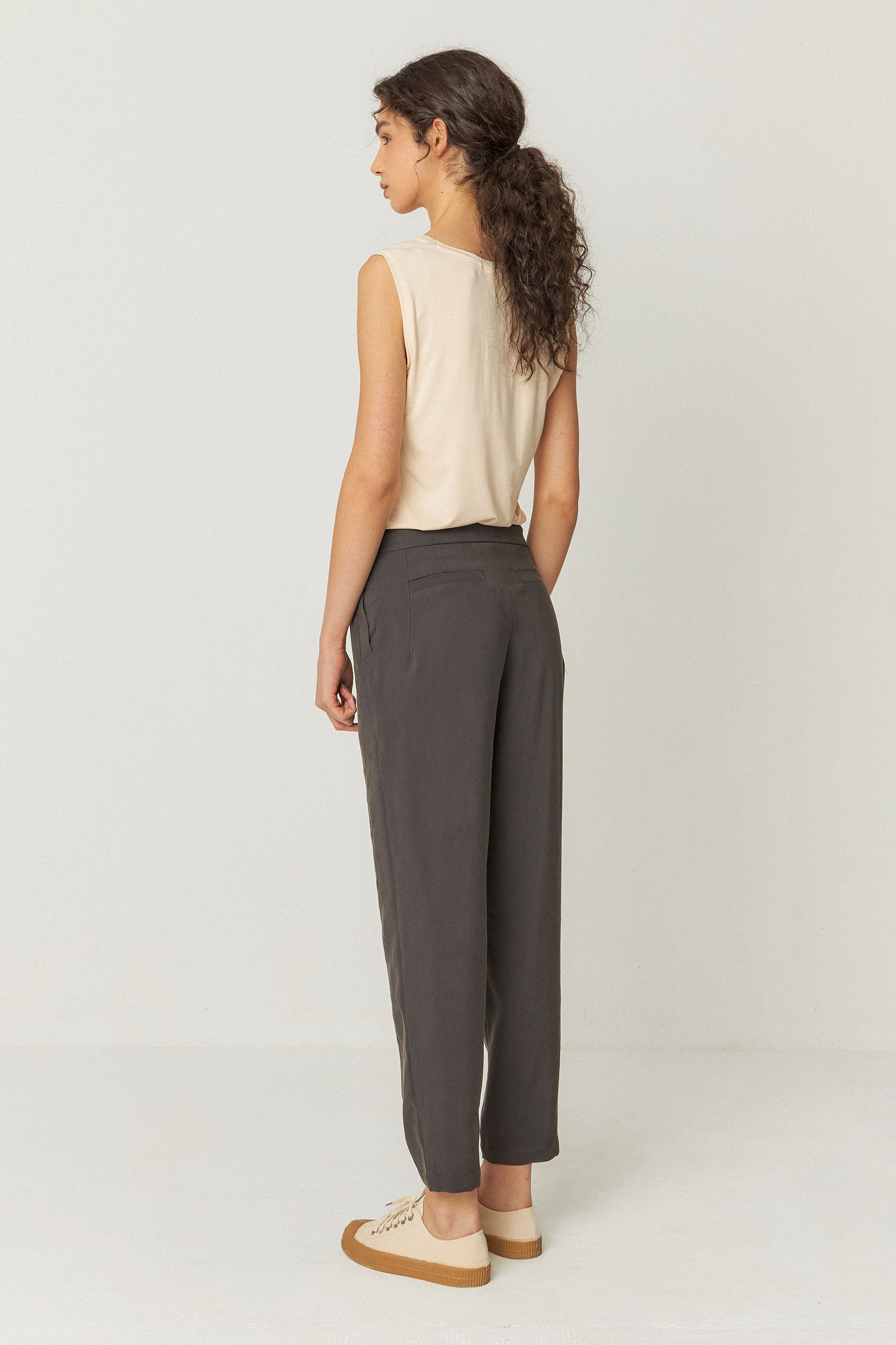 skfk femme debardeur zur 2 beige modal bio l armoire poethique  4