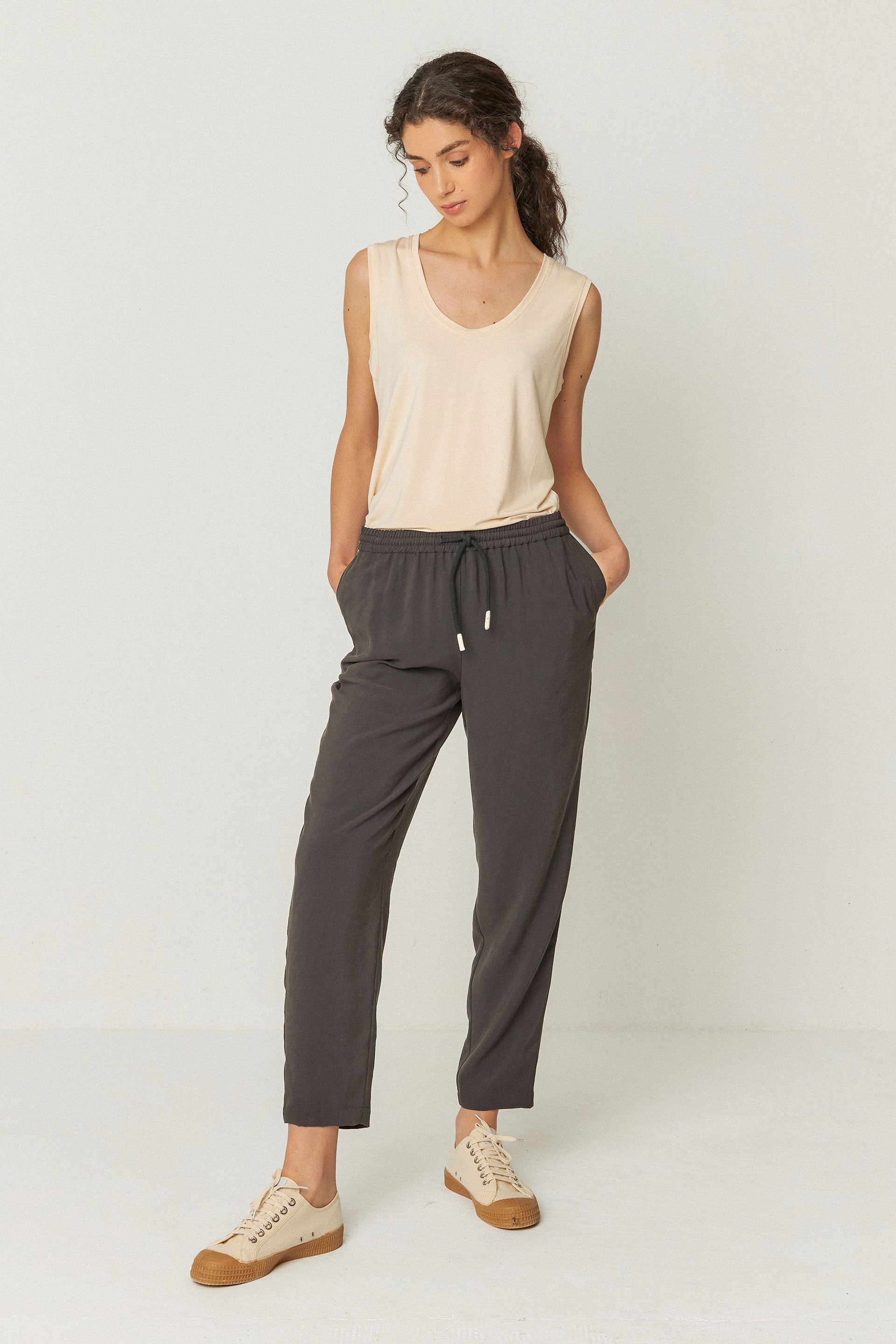 skfk femme debardeur zur 2 beige modal bio l armoire poethique  5