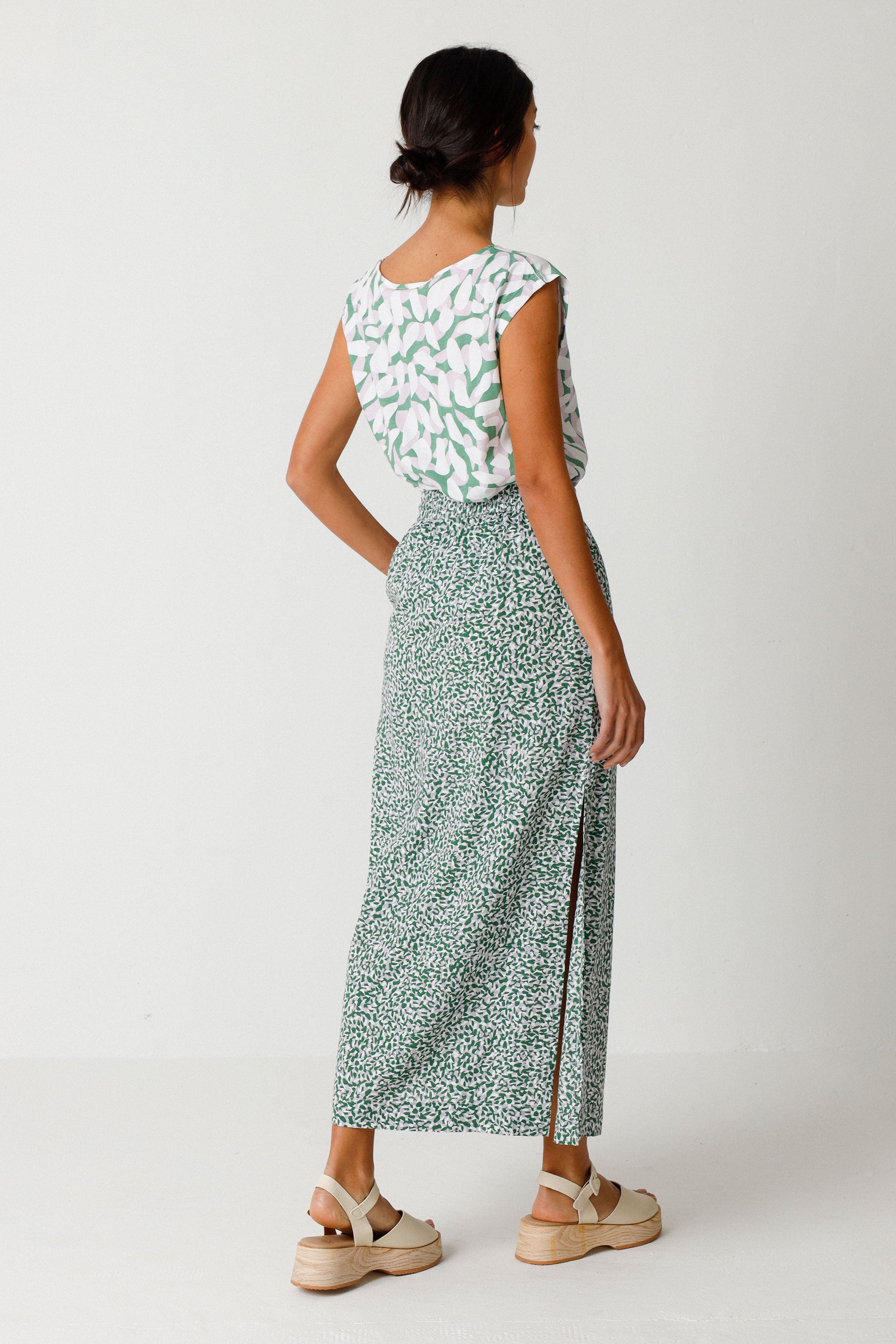 Jupe longue fluide en lenzing ecovero aida small petals · bleu et vert