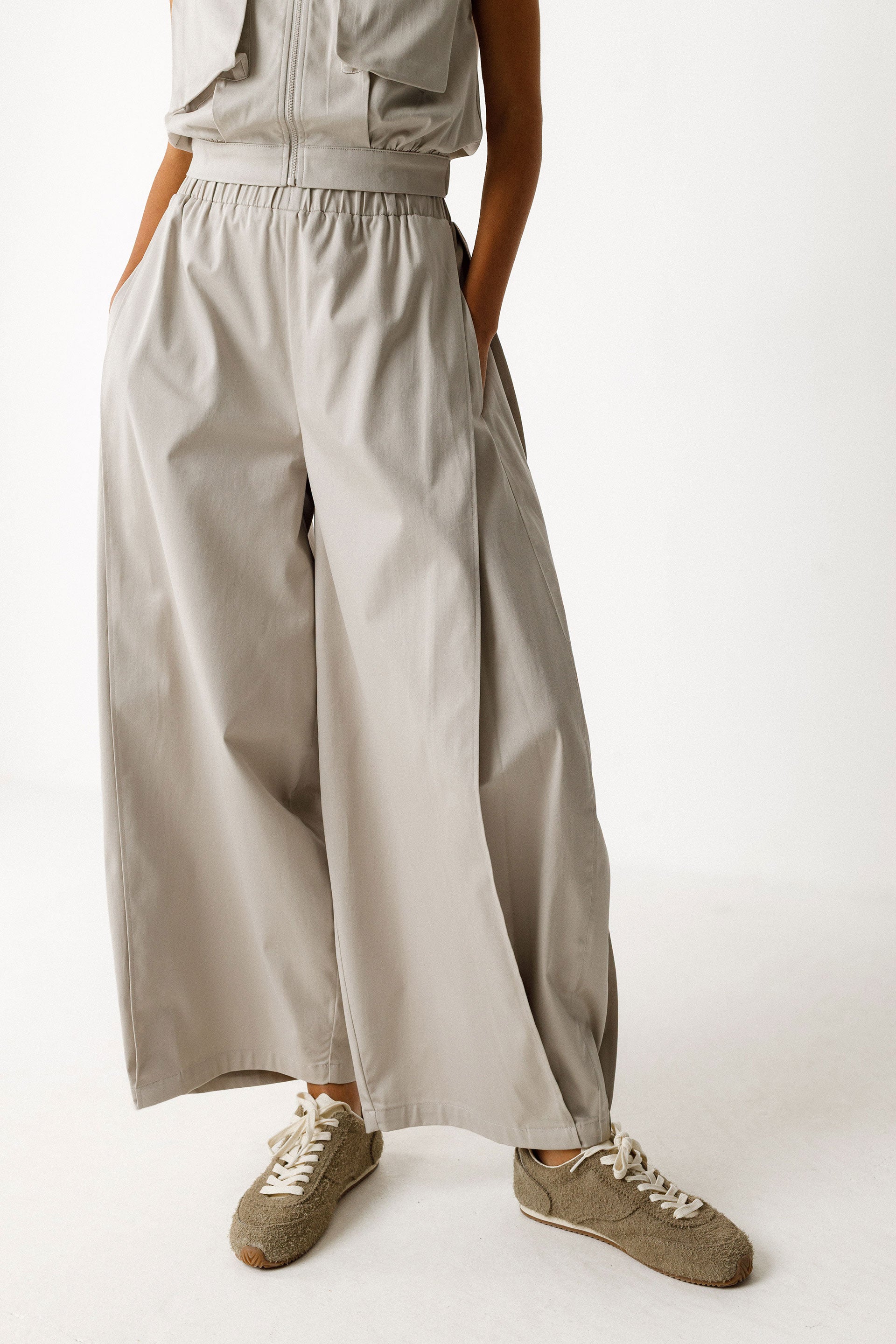 skfk femme pantalon aine mastic coton bio l armoire poethique 1