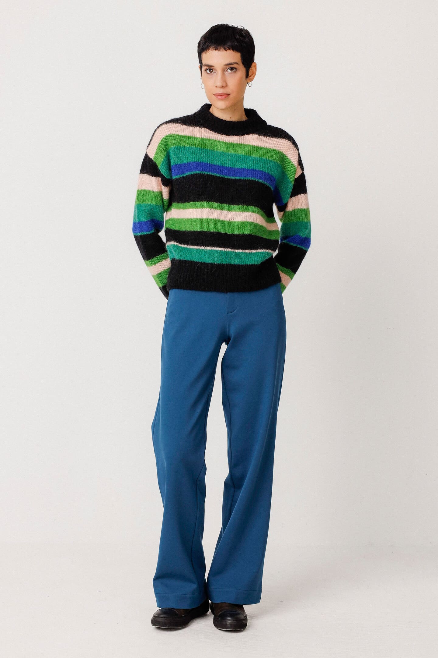 skfk femme pull aitza noir alpaga recycle l armoire poethique 2