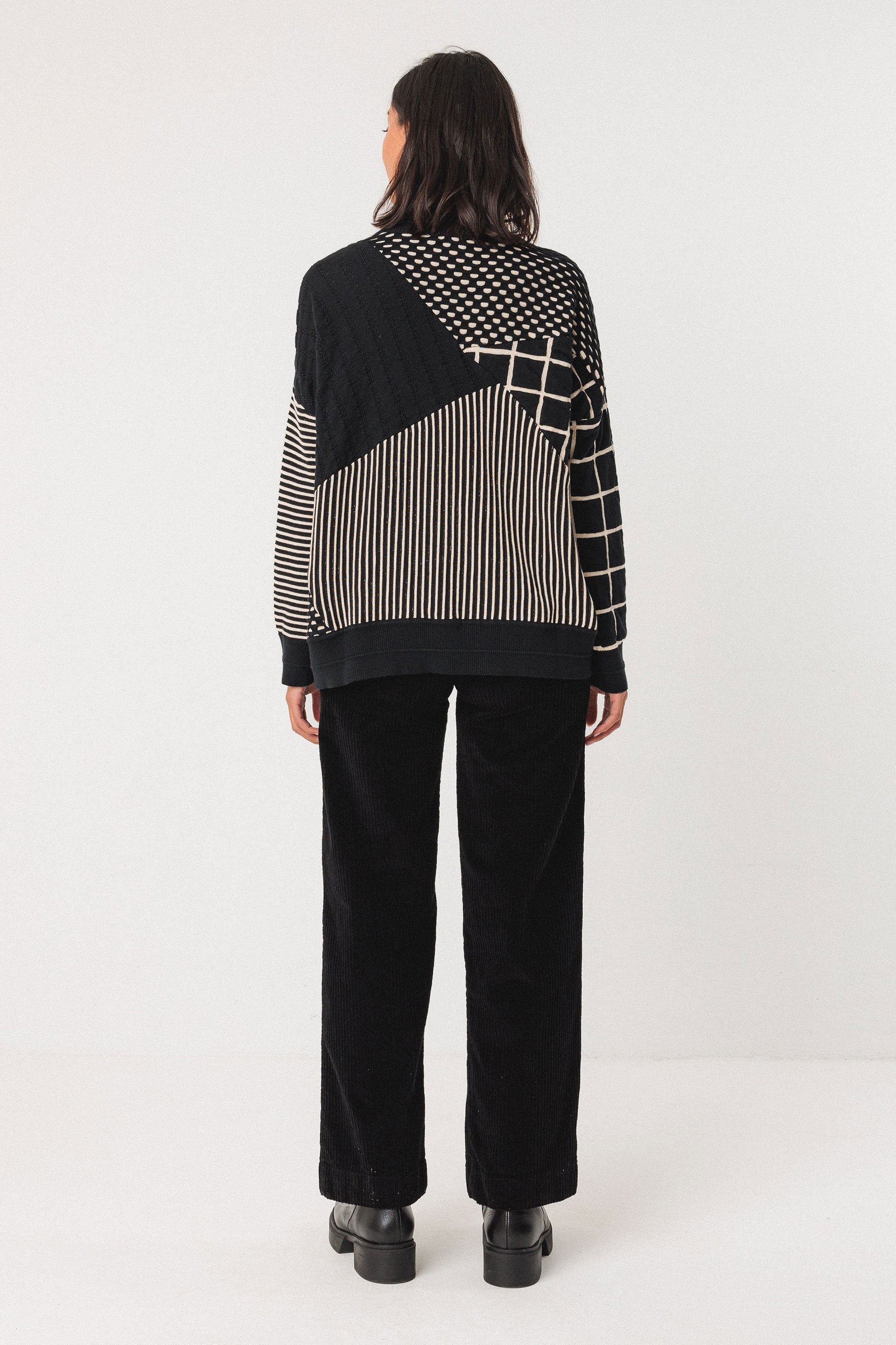 skfk femme pull ismene coton bio noir blanc l armoire poethique 4