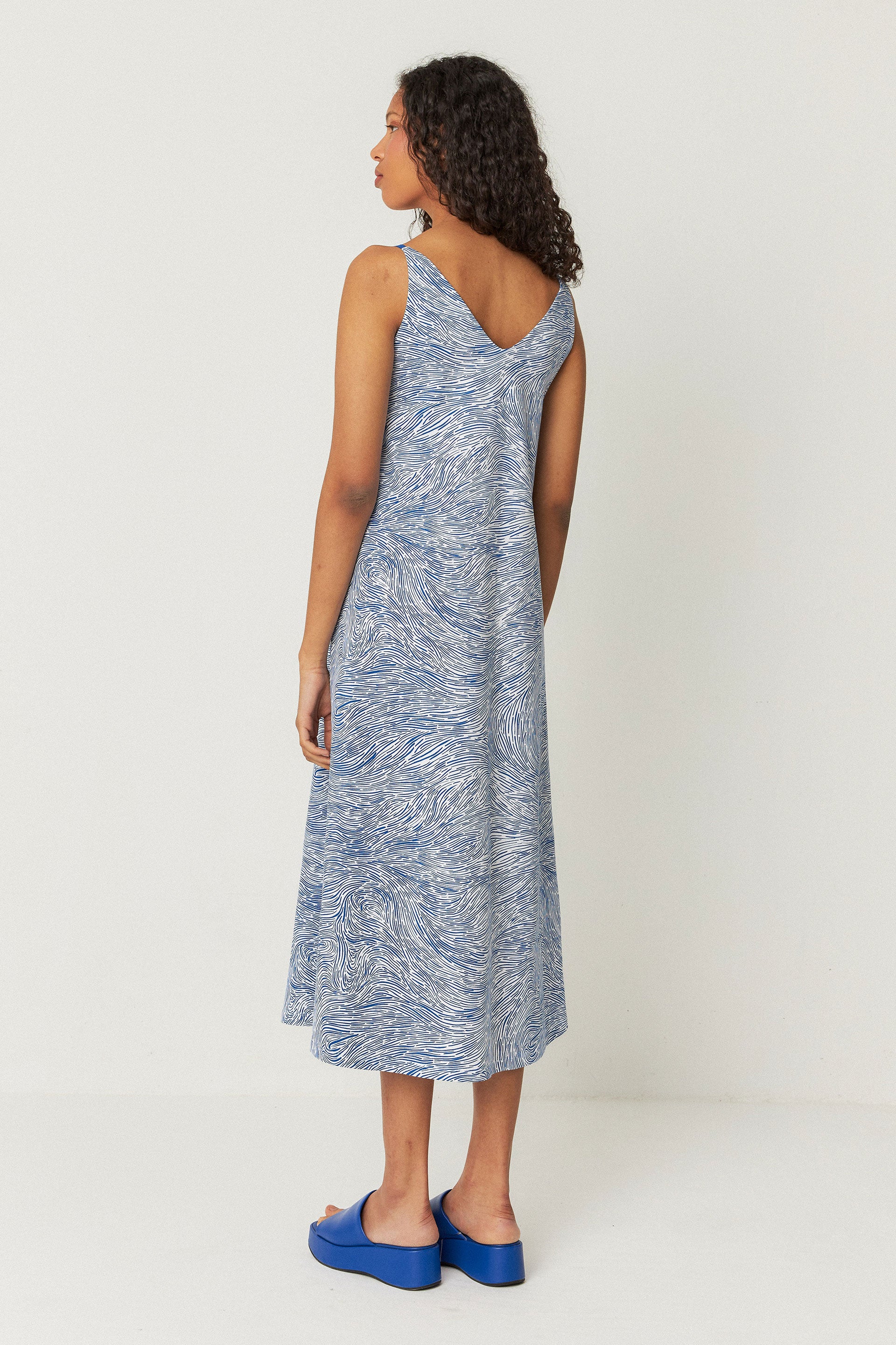 skfk femme robe martina stream bleu blanc coton bio l armoire poethique  4