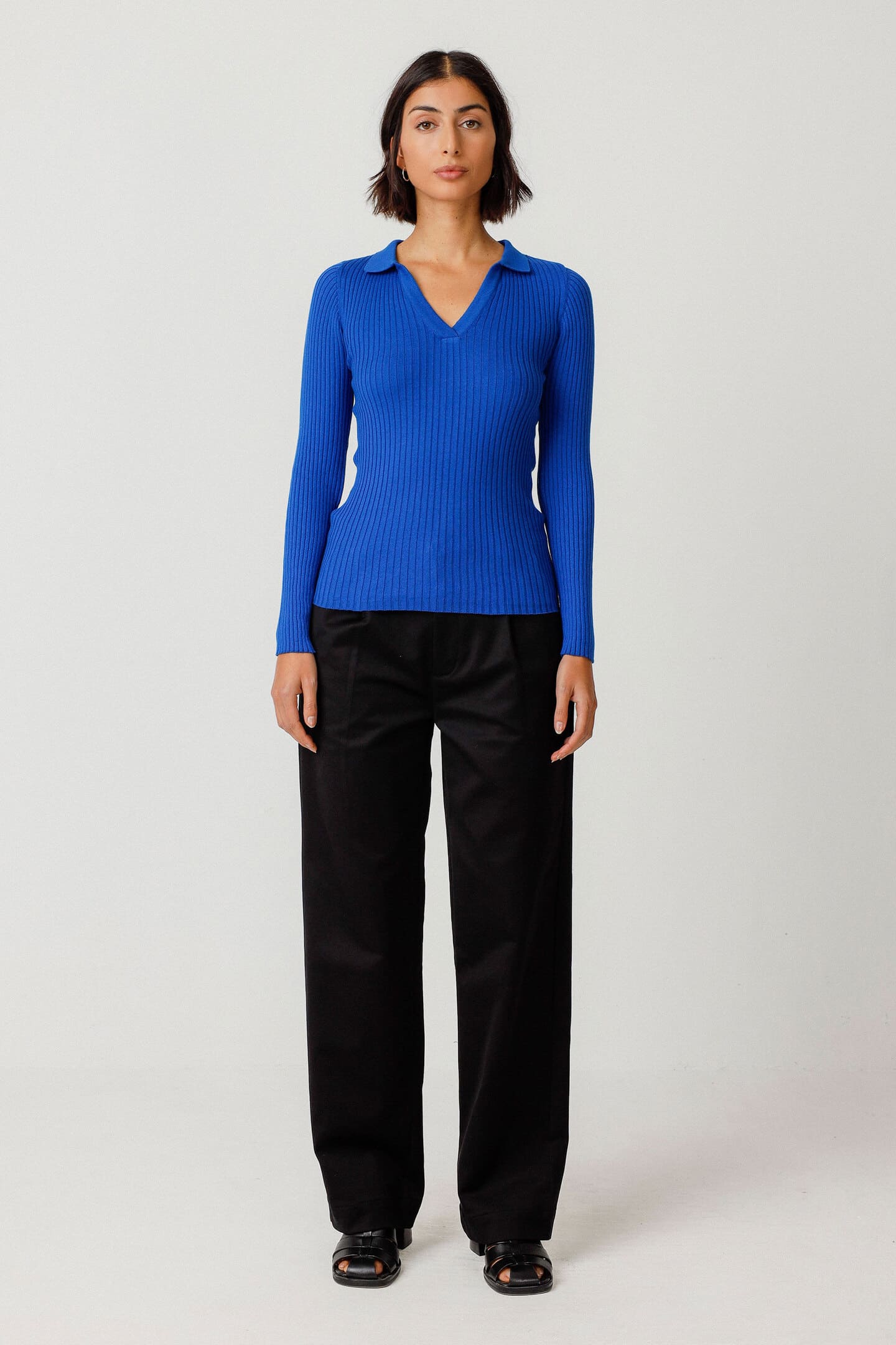 skfk femme t shirt ariza bleu indigo coton bio l armoire poethique 1