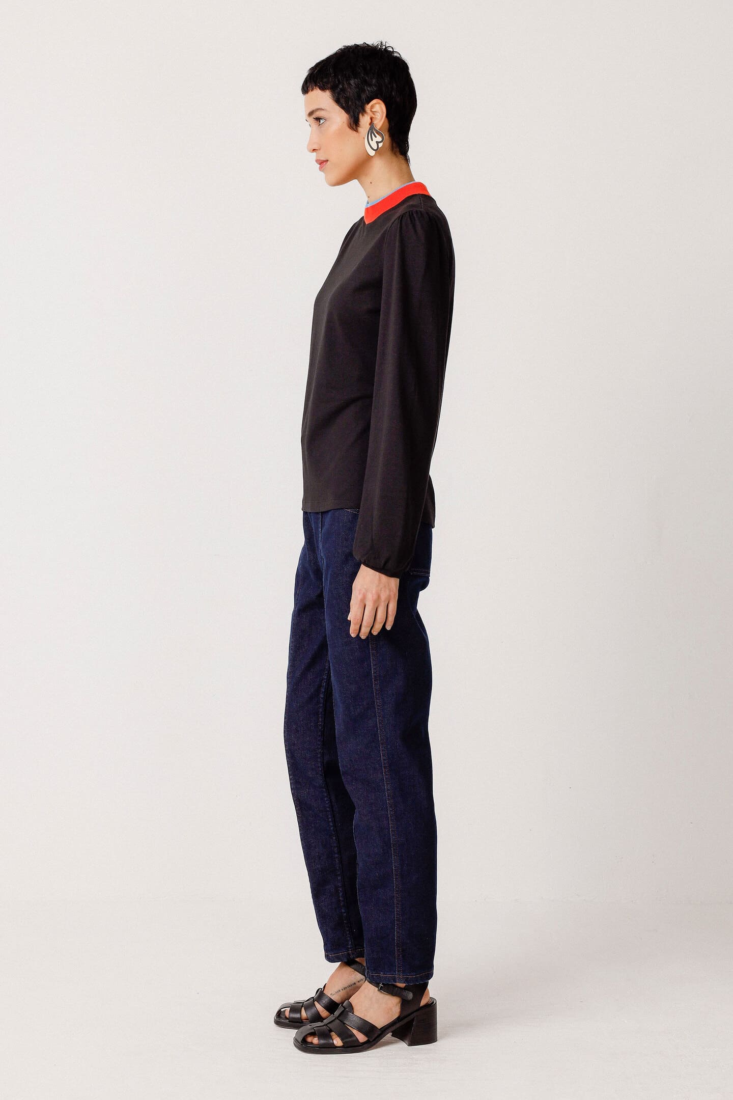 skfk femme t shirt artea noir modal coton bio l armoire poethique 3