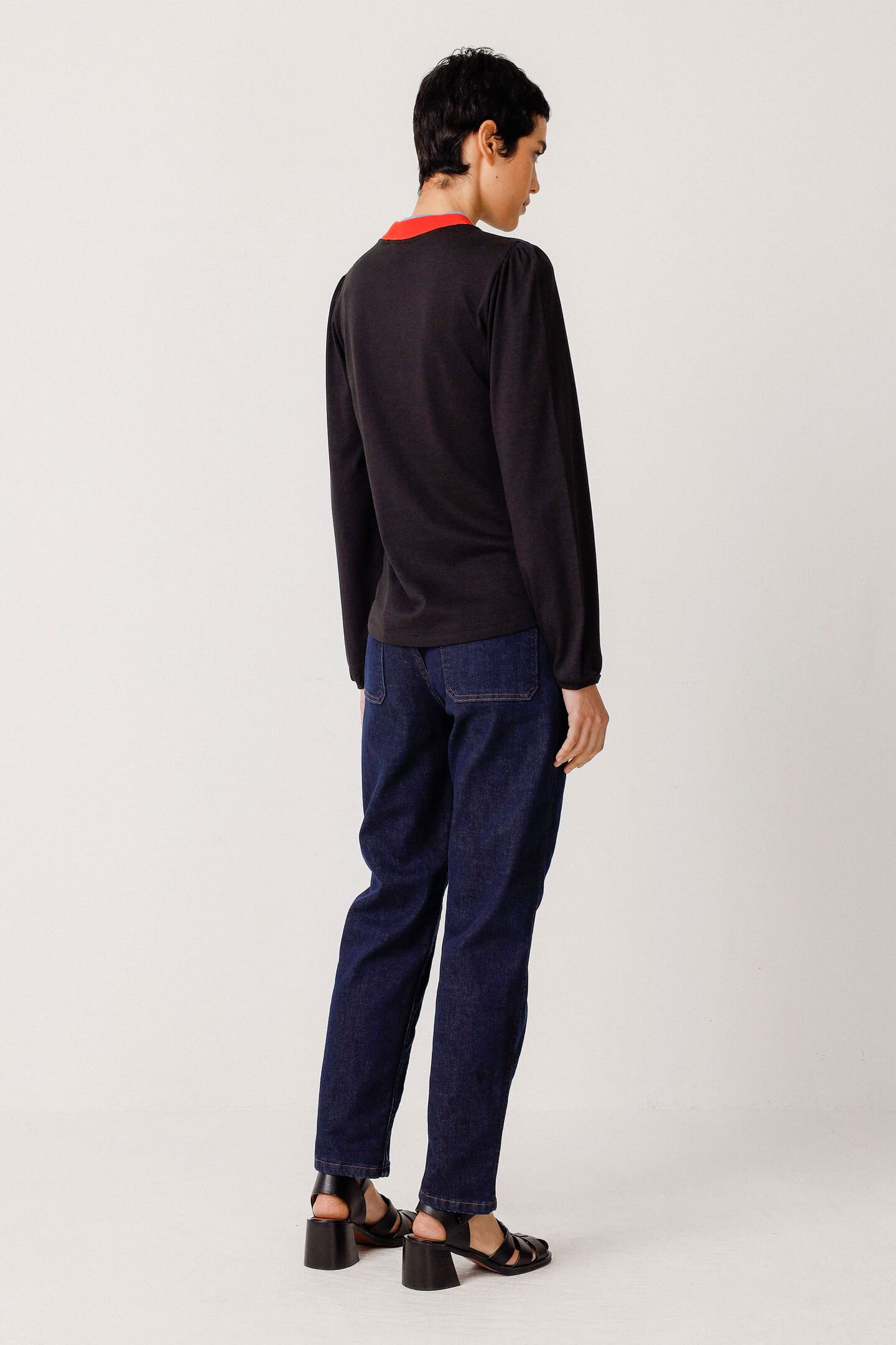 skfk femme t shirt artea noir modal coton bio l armoire poethique 4