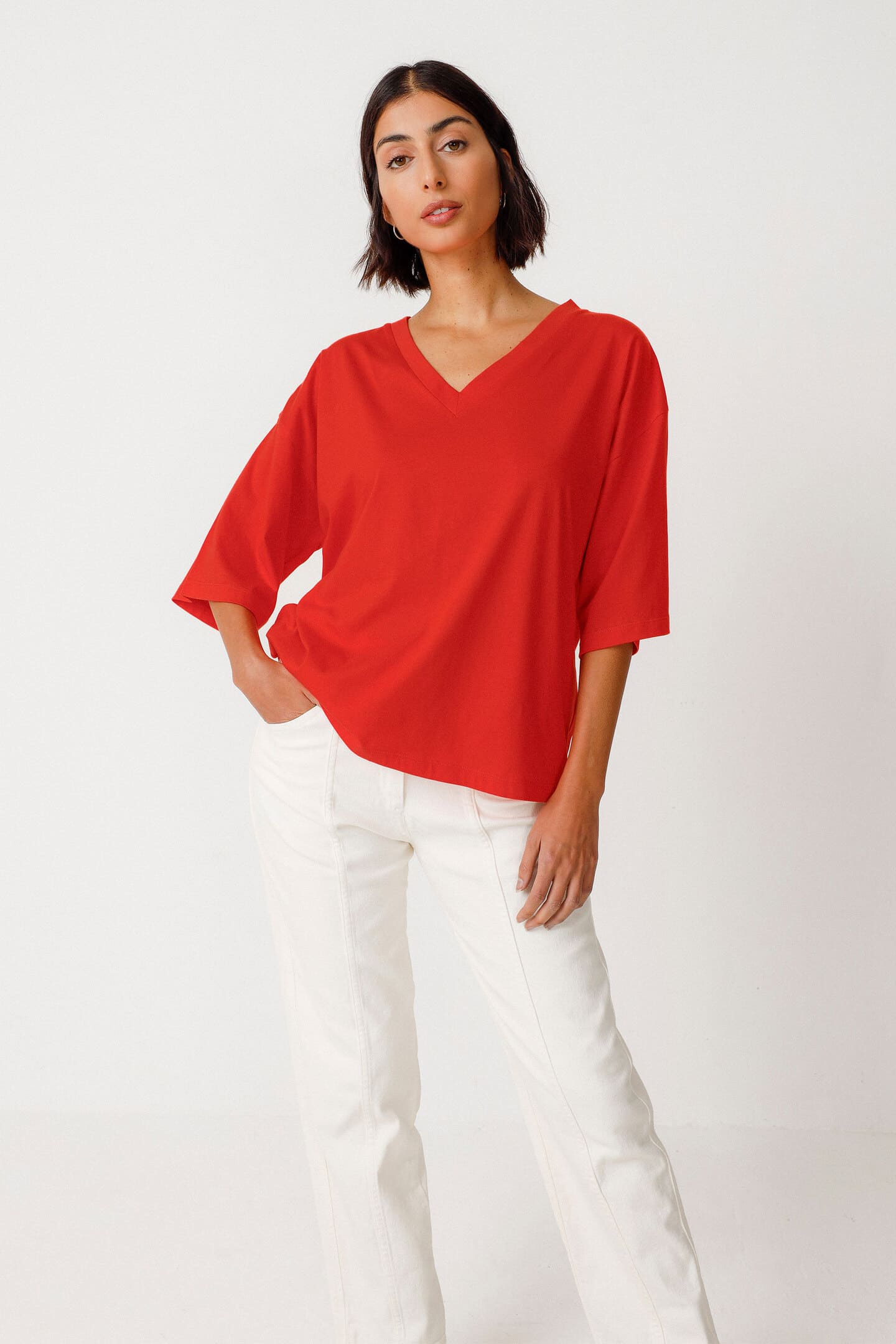 skfk femme t shirt irartza rouge coton bio l armoire poethique  2