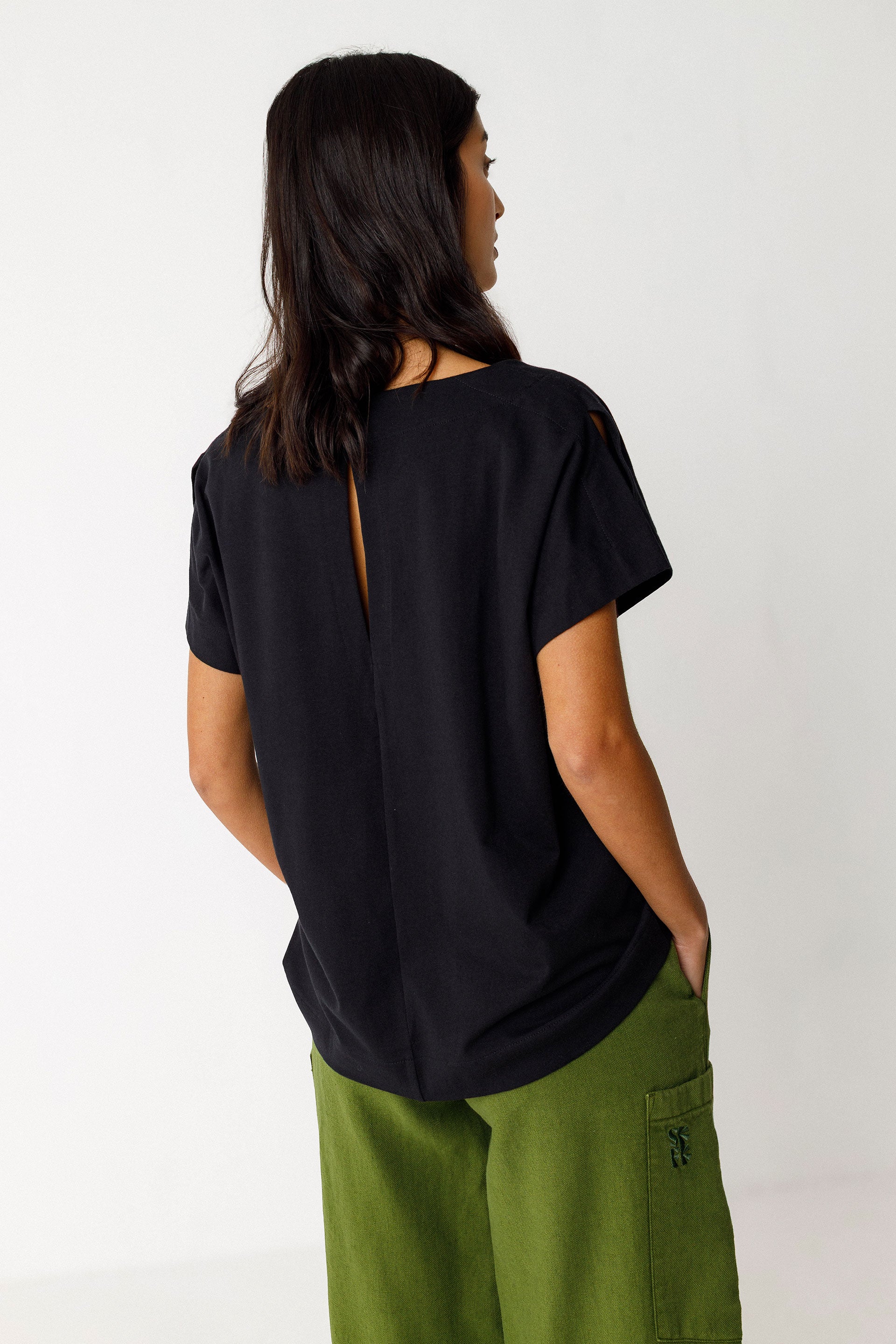 skfk femme t shirt iride noir coton bio l armoire poethique 1