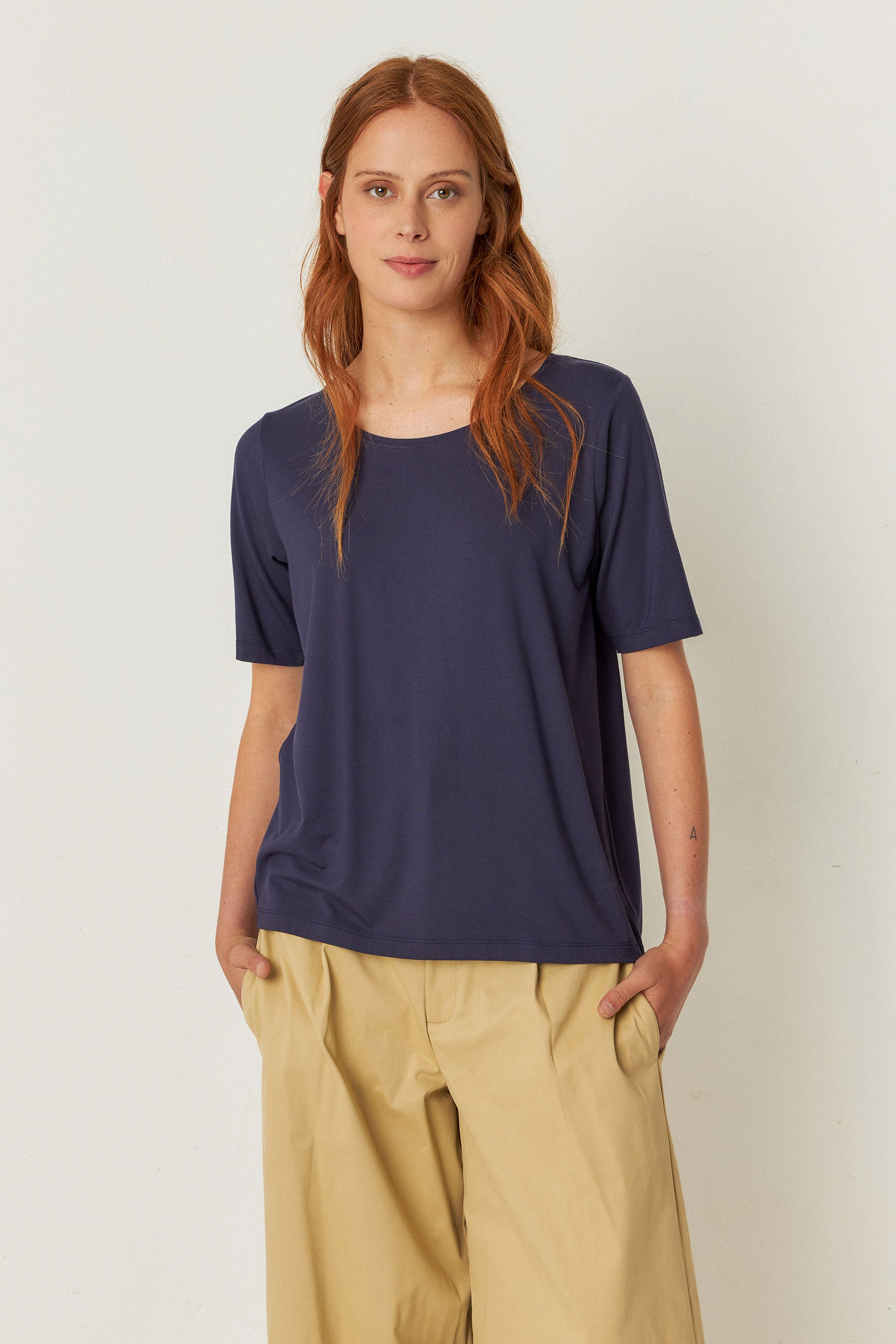 skfk femme t shirt zur 1 bleu marine lenzing ecovero l armoire poethique  3
