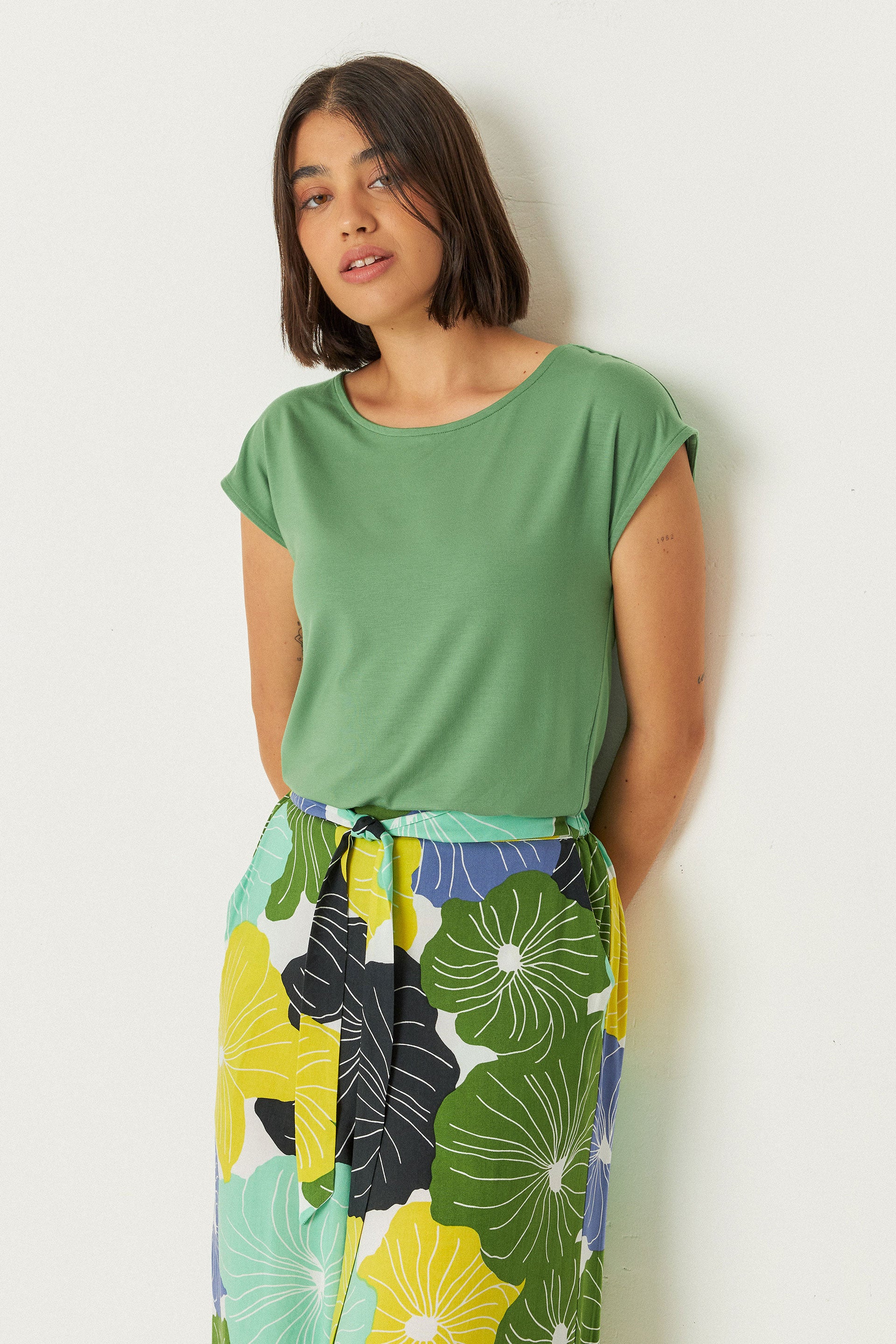 skfk femme t shirt zur 4 vert basilic lenzing ecovero l armoire poethique  1