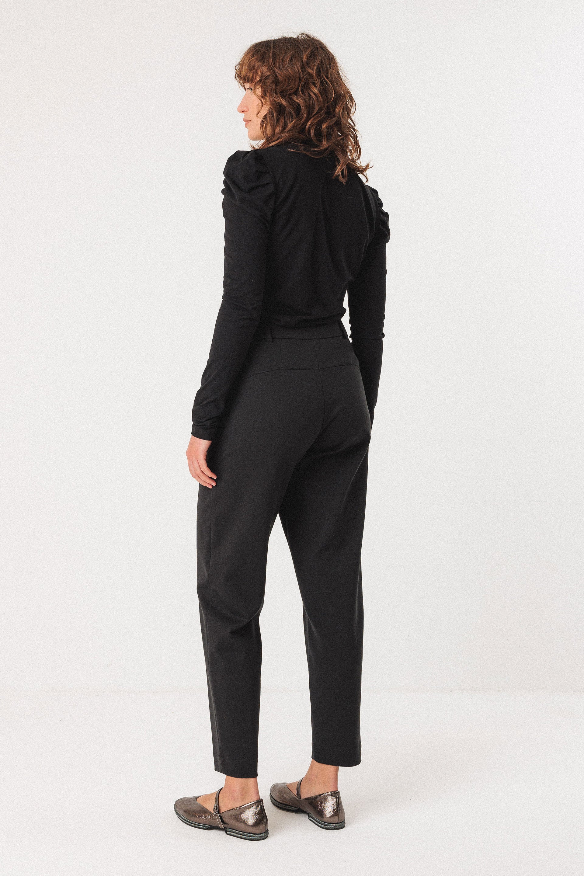 skfk femme tee shirt oldar coton bio noir multicolore l armoire poethique 4