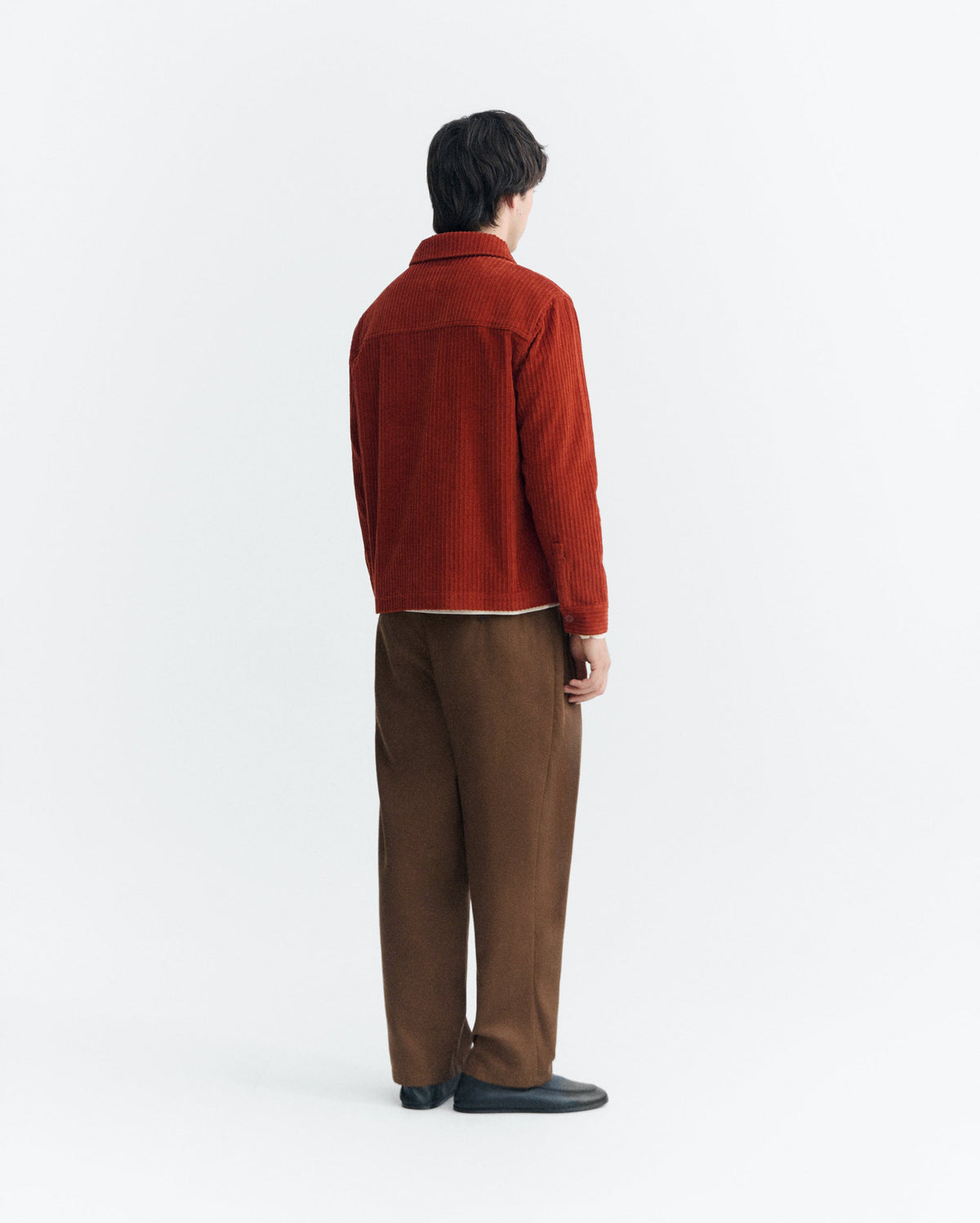 surchemise en velours de coton bio gabin marron thinking mu homme veste gabin marron coton bio l armoire poethique 4