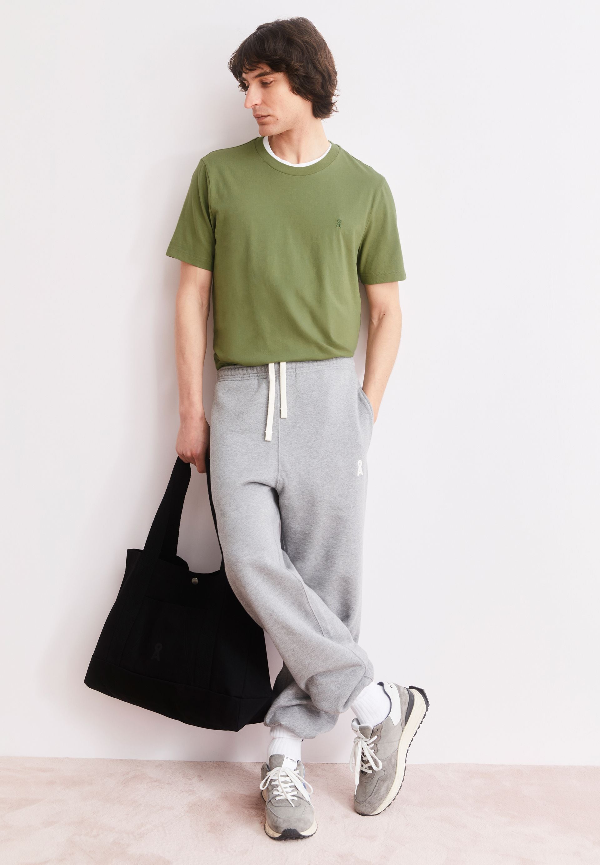tee shirt basique en coton bio jaames vert armedangels homme tee shirt jaames coton bio vert l armoire poethique 4