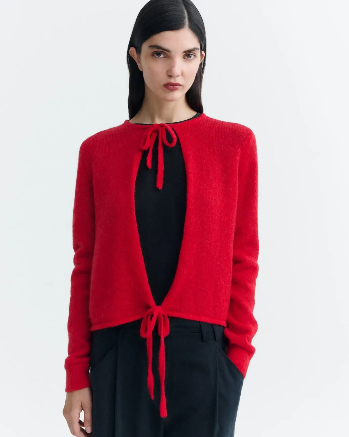thinking mu cardigan en laine leila knitted rouge l armoire poethique