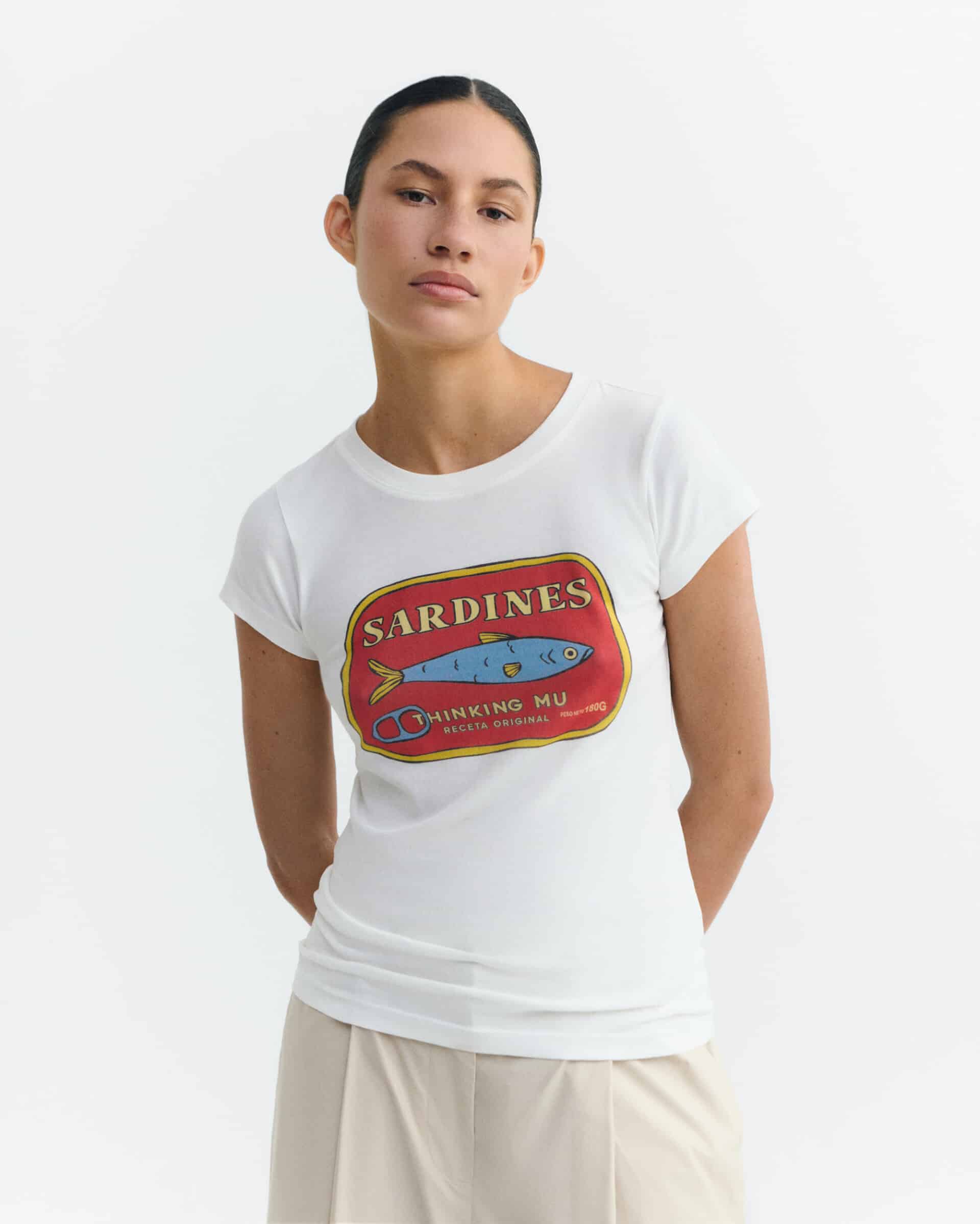 thinking mu femme t shirt sardines mirna blanc bleu rouge coton bio l armoire poethique 3