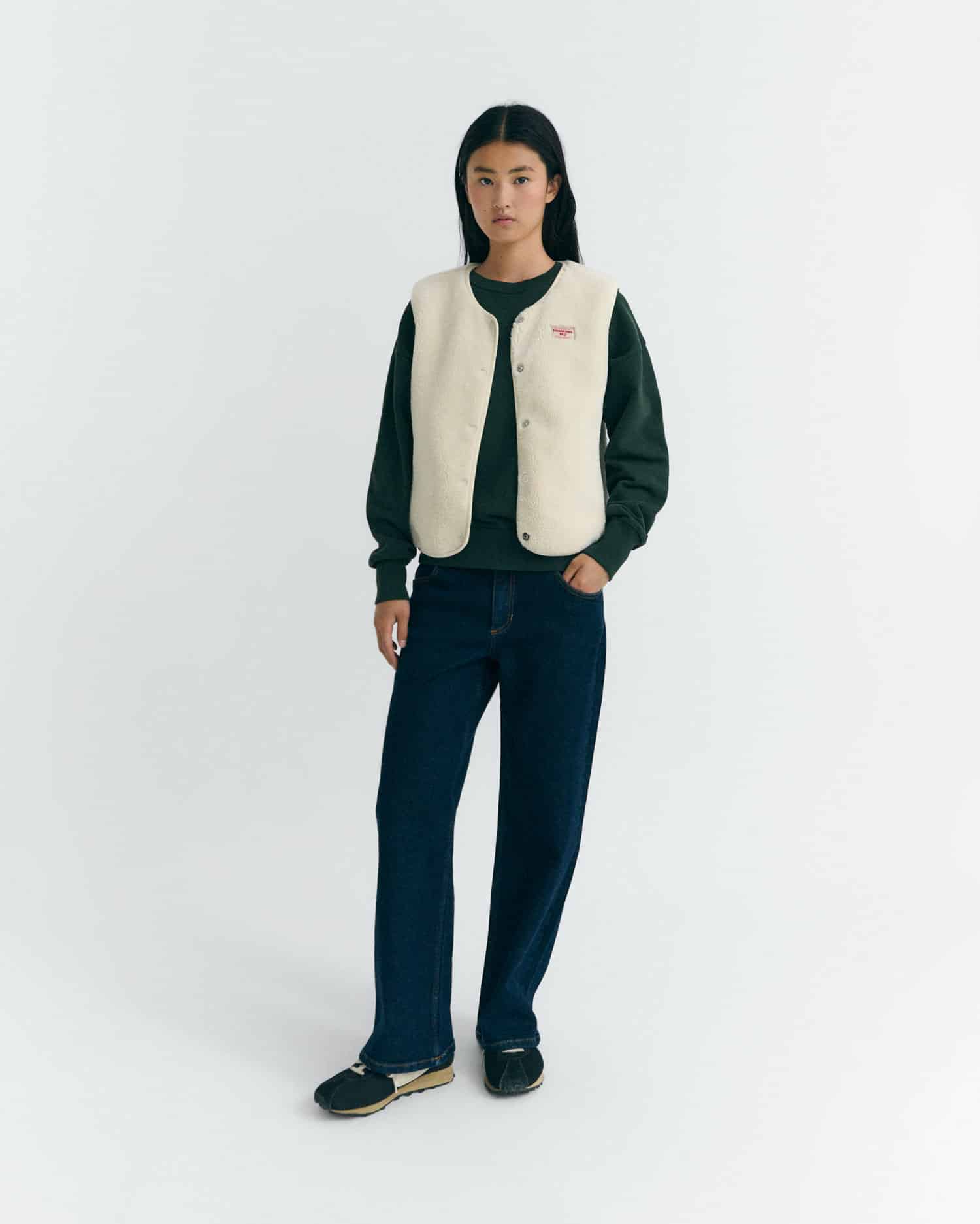 thinking mu femme veste sans manches jay creme polyester recycle l armoire poethique 2