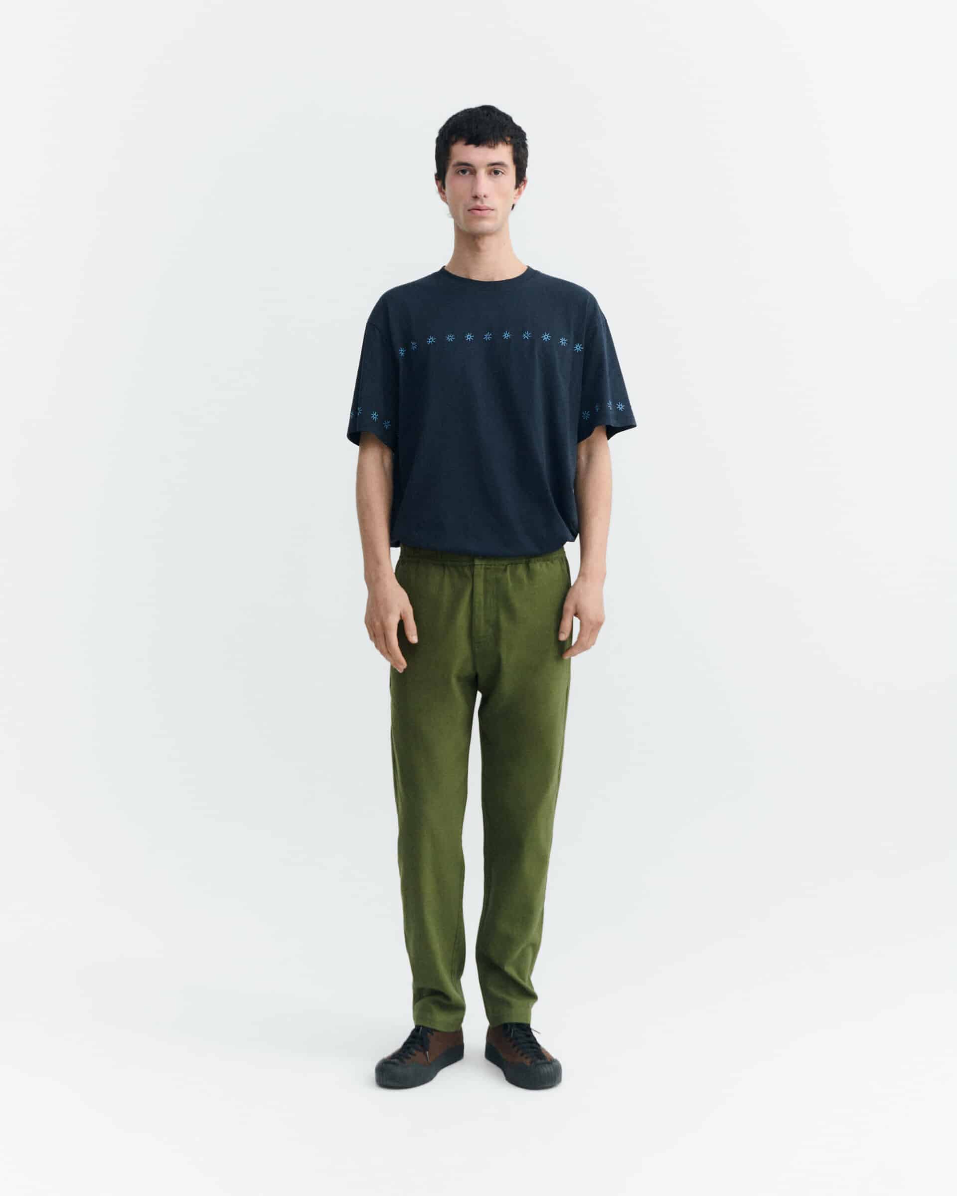 thinking mu homme pantalon kentia light travel vert olive coton bio l armoire poethique 1