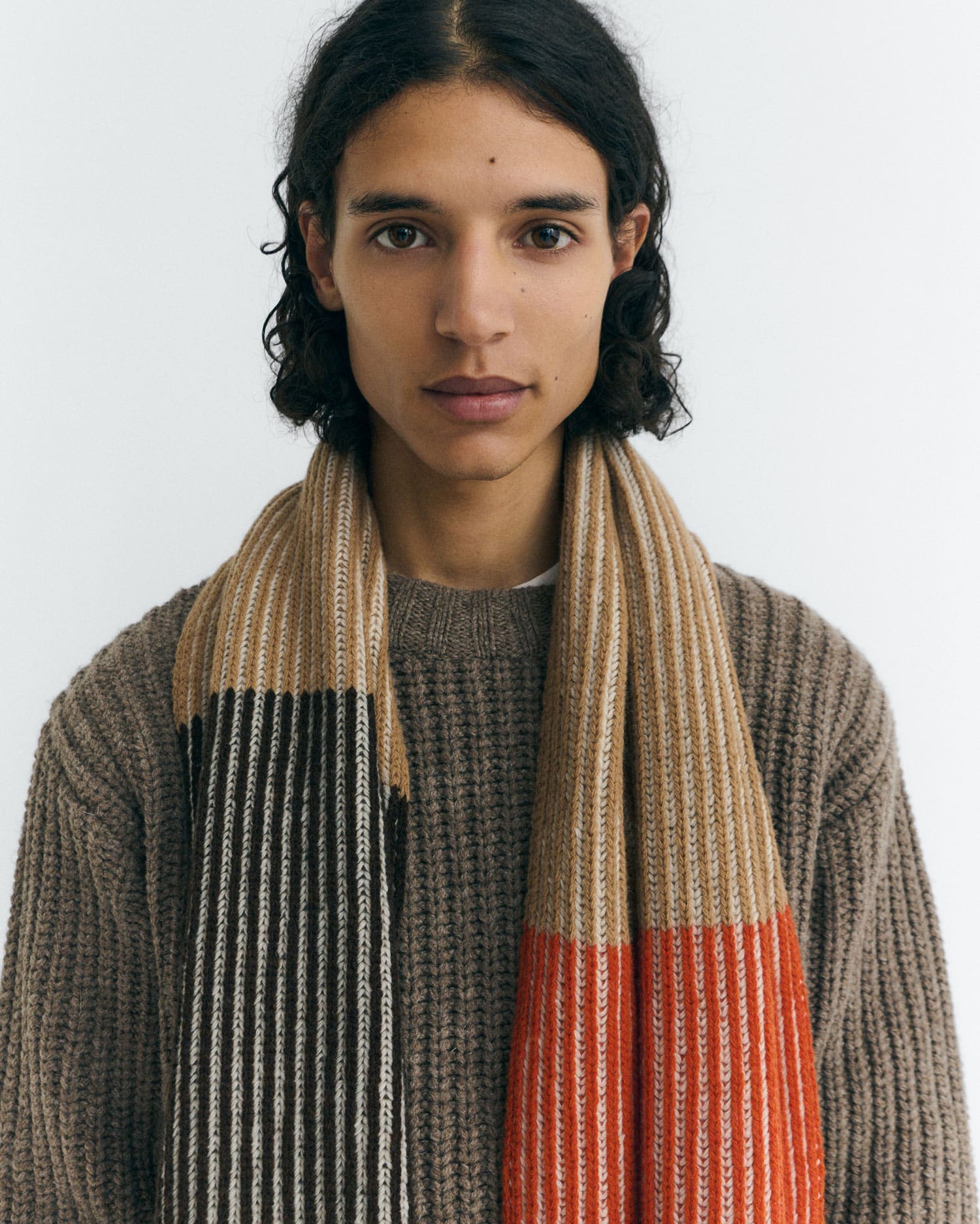 thinking mu unisexe echarpe annapurna guede beige marron laine l armoire poethique 1
