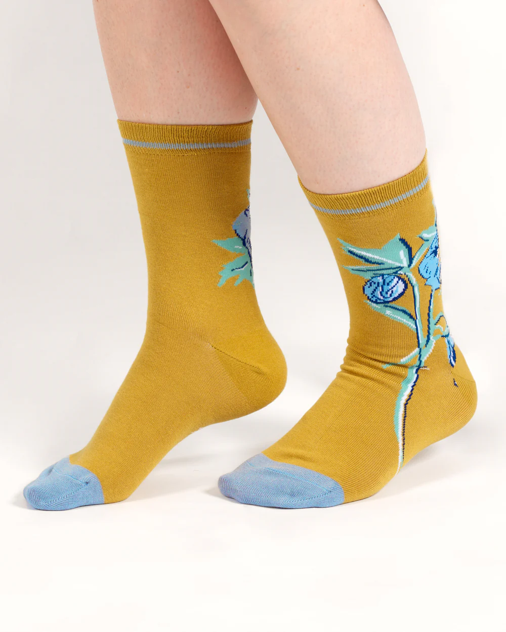 thought femme chaussette oversized floral bambou jaune l armoire poethique 3