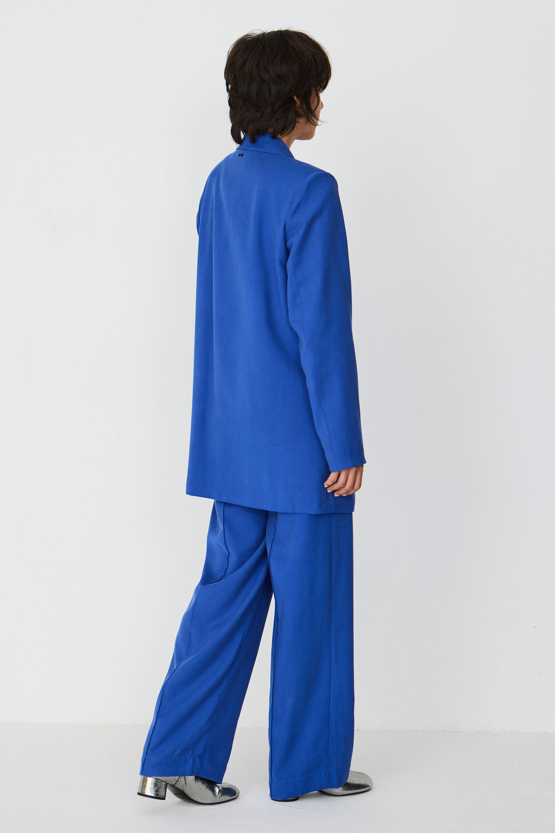 veste blazer en ecovero atxa bleu skfk femme veste blazer atxa ecovero bleu l armoire poethique 4