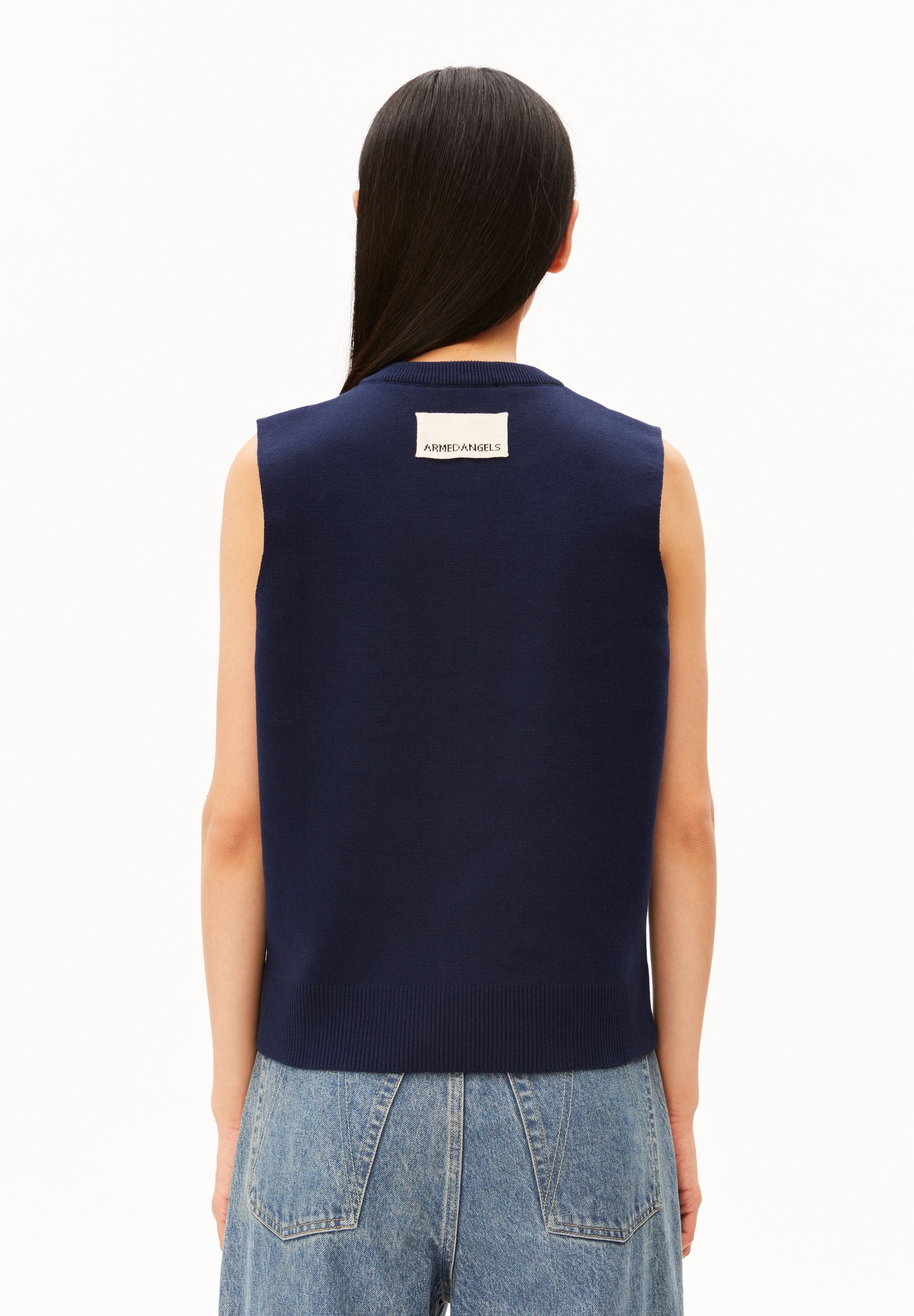 veste sans manches en coton bio compactcrew knit bleu marine armedangels femme veste sans manches compact crew knit coton bio bleu marine l armoire poethique 2
