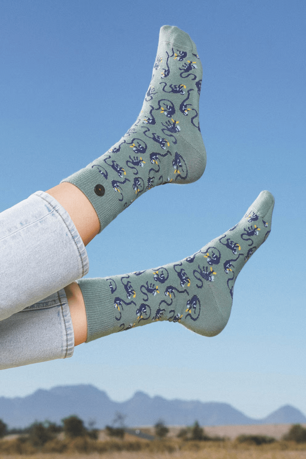 a dam femme chaussette singe coton bio vert l armoire poethique  1 