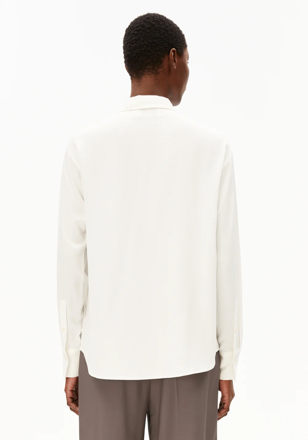 armedangels femme blouse larisaana lenzing ecovero blanc casse l armoire poethique  2 