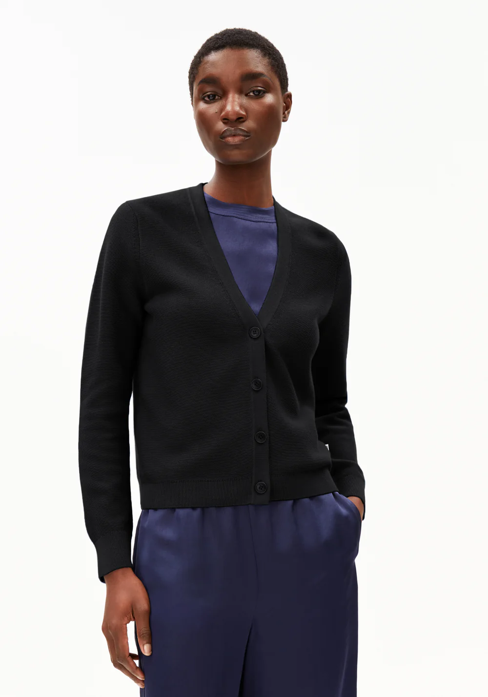 armedangels femme cardigan menaal links links coton bio noir l armoire poethique  1 