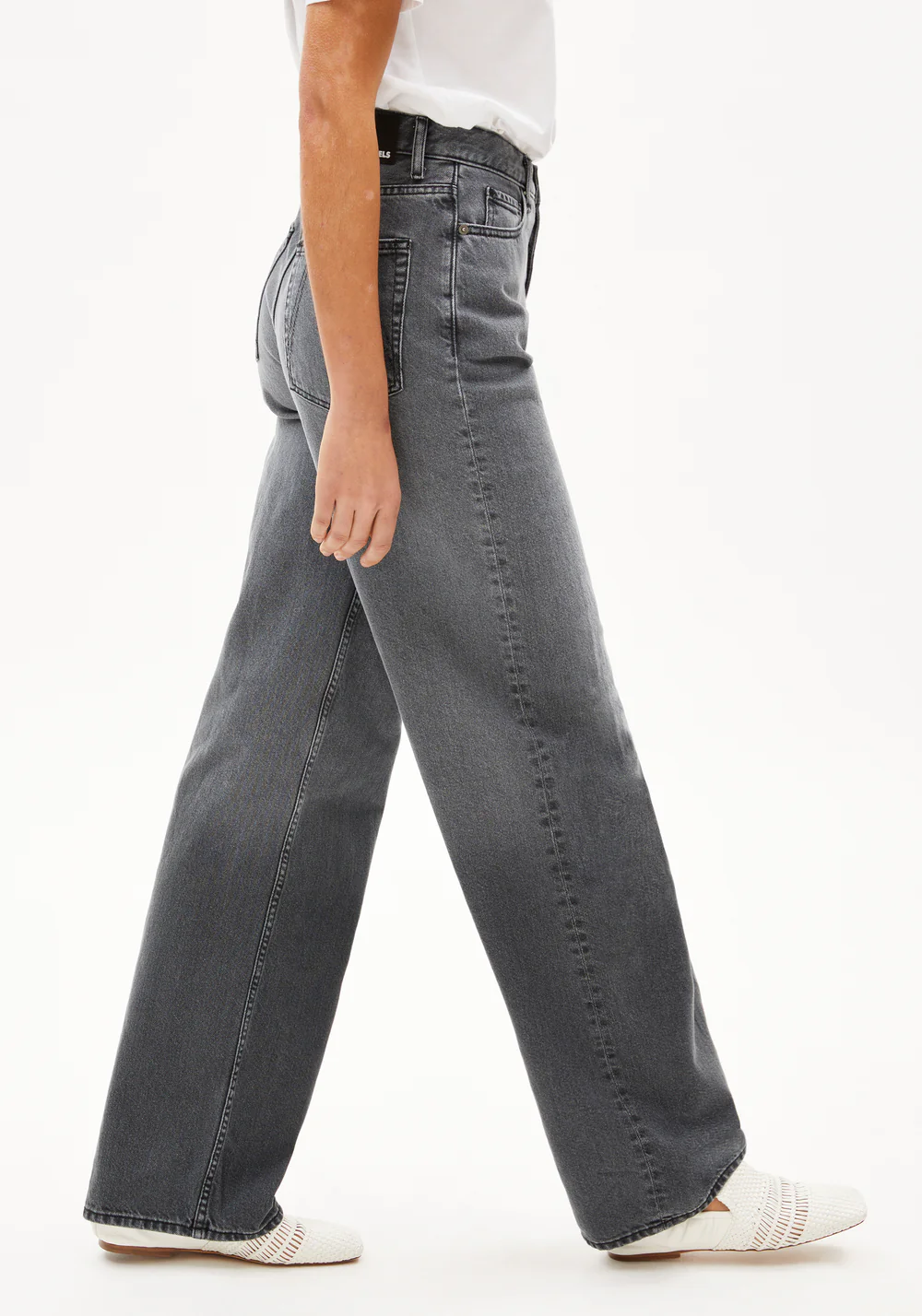 armedangels femme jean large enijaa dione coton recycle gris delave l armoire poethique  5 