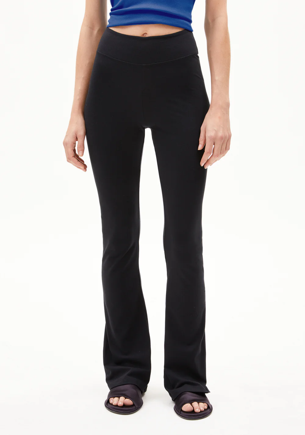 armedangels femme legging evase rehmaa coton bio noir l armoire poethique  1 