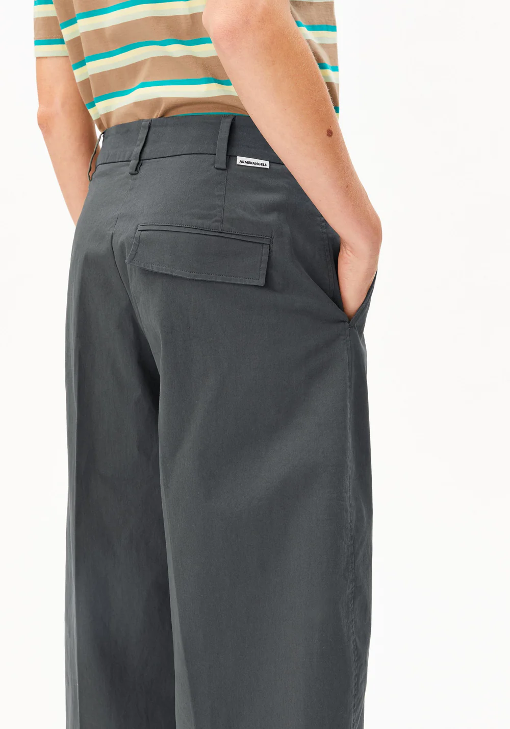 armedangels femme pantalon barrel leg twill coton bio gris l armoire poethique  5 