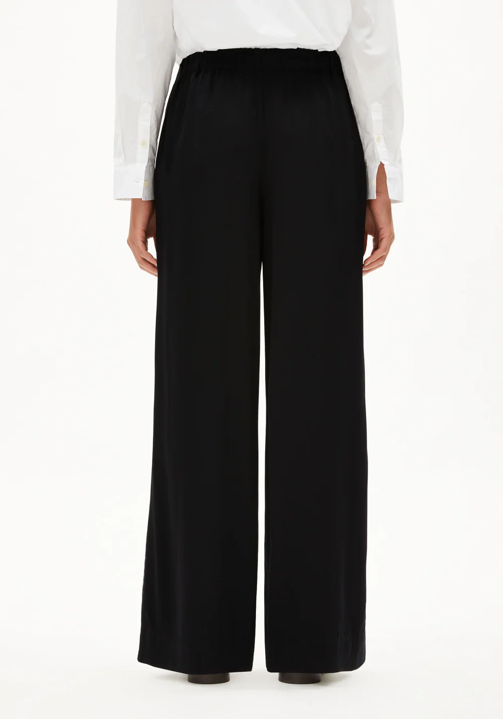 armedangels femme pantalon jonvaalie lenzing ecovero noir l armoire poethique  2 