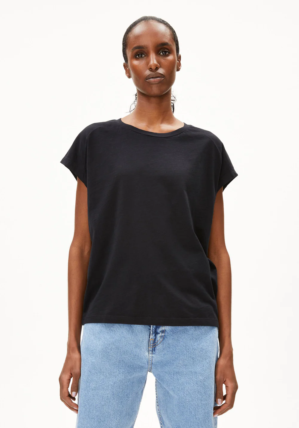 armedangels femme tee shirt slub jersey coton bio noir l armoire poethique  1 