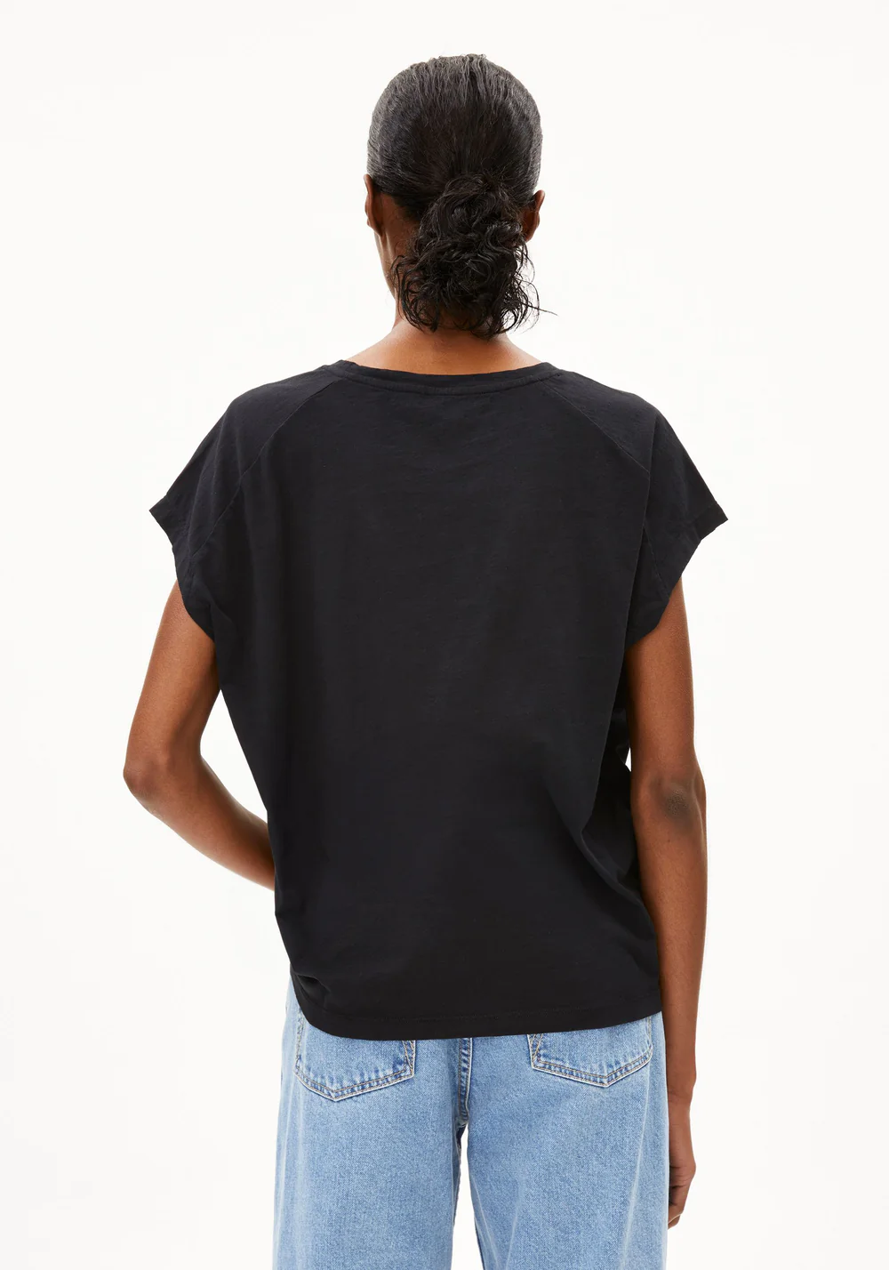 armedangels femme tee shirt slub jersey coton bio noir l armoire poethique  2 