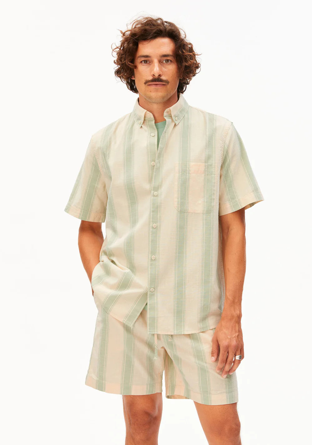 armedangels homme chemise rayee coton bio lin ecru vert l armoire poethique  2 