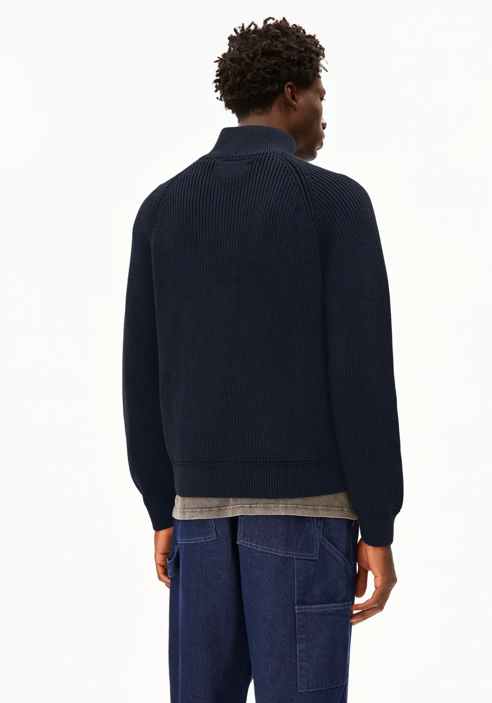 armedangels homme pull camioneur kaalves gmt dye coton bio bleu marine l armoire poethique  2 